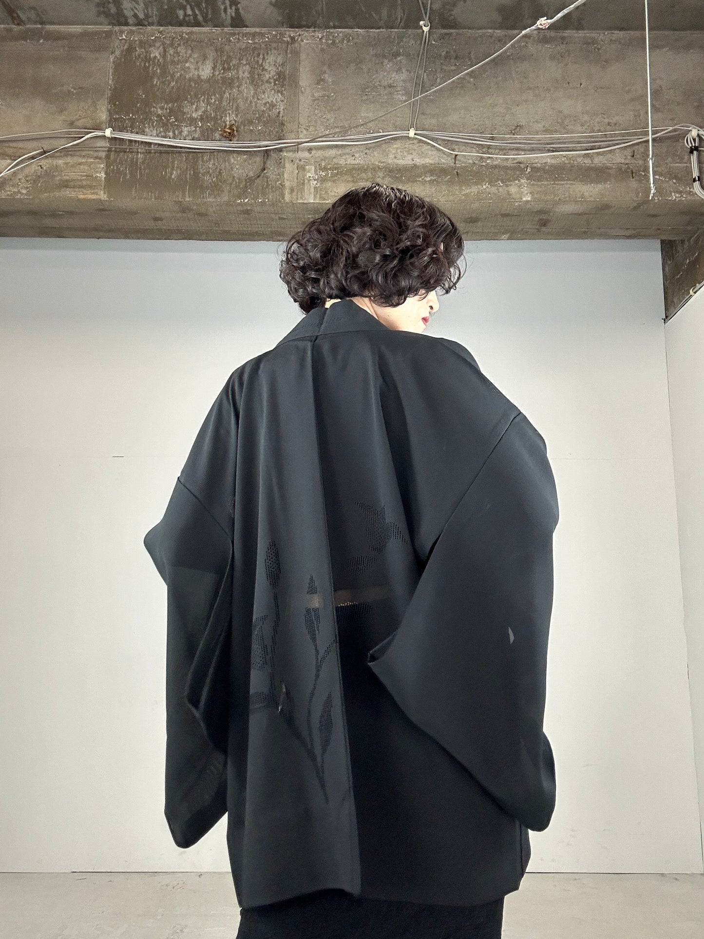 VINTAGE BLACK HAORI SHEER “ro, kusabana"