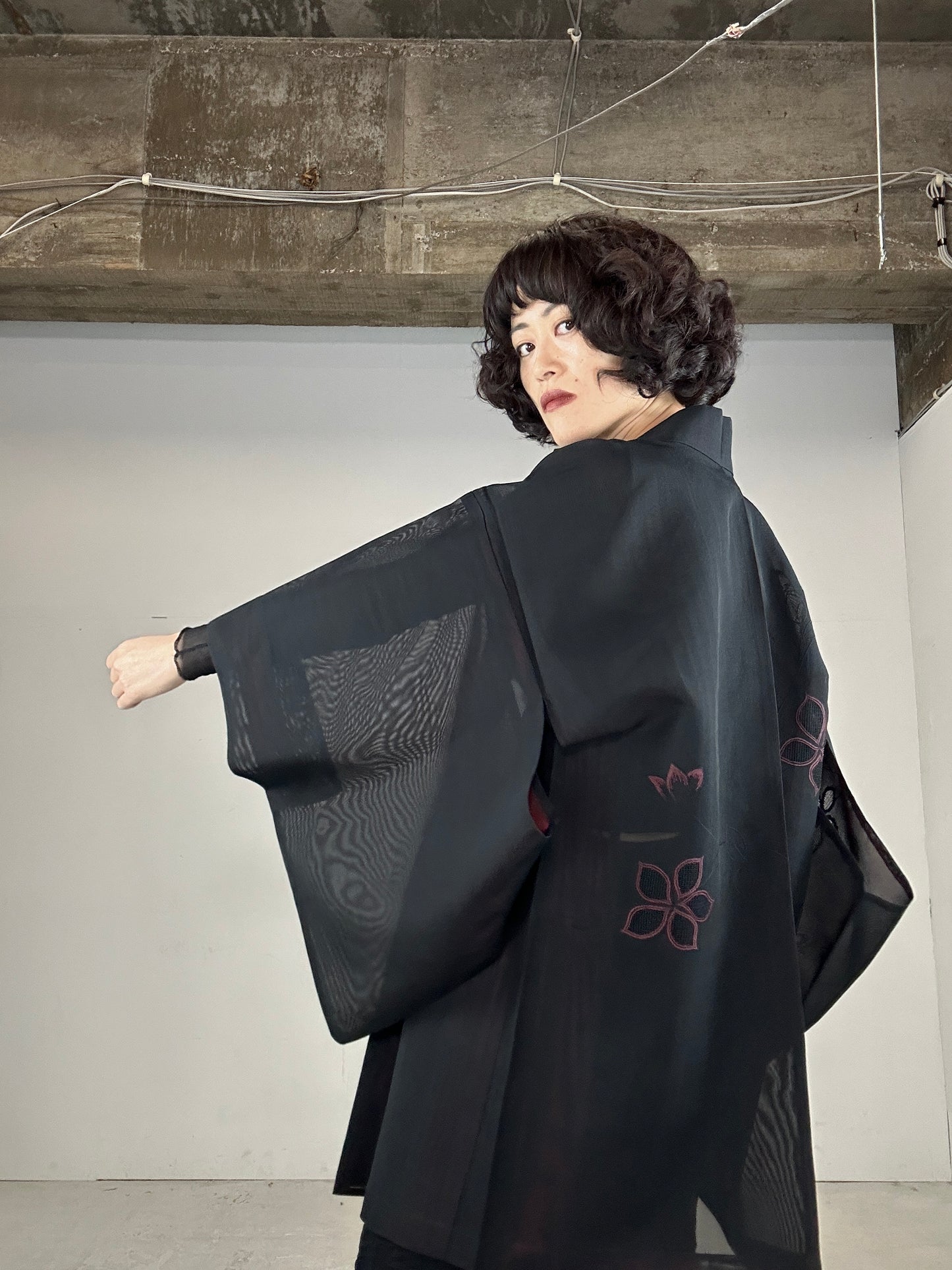 VINTAGE BLACK HAORI SHEER “aka, edahana"