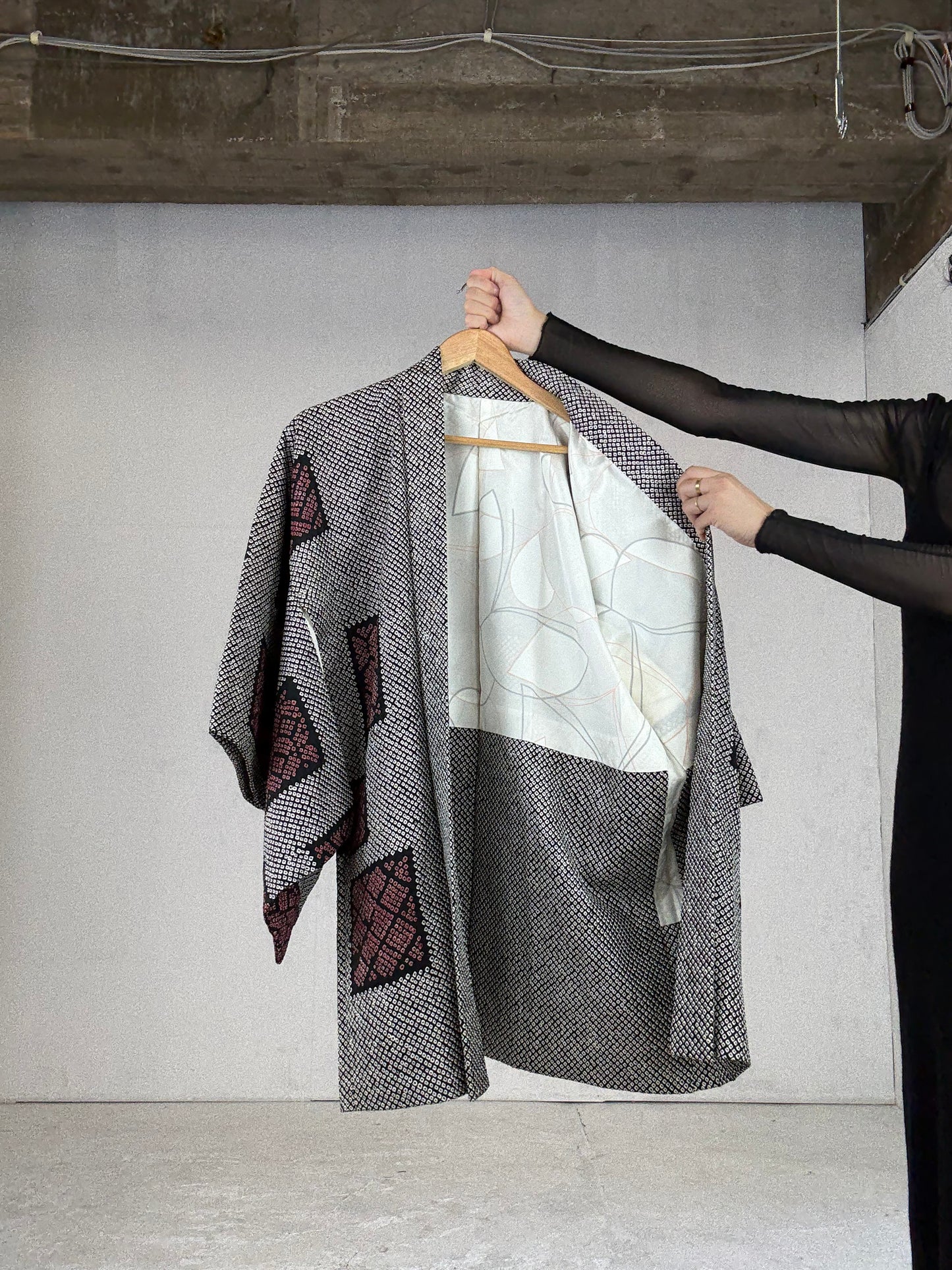 VINTAGE SHIBORI HAORI "black-purple, square"