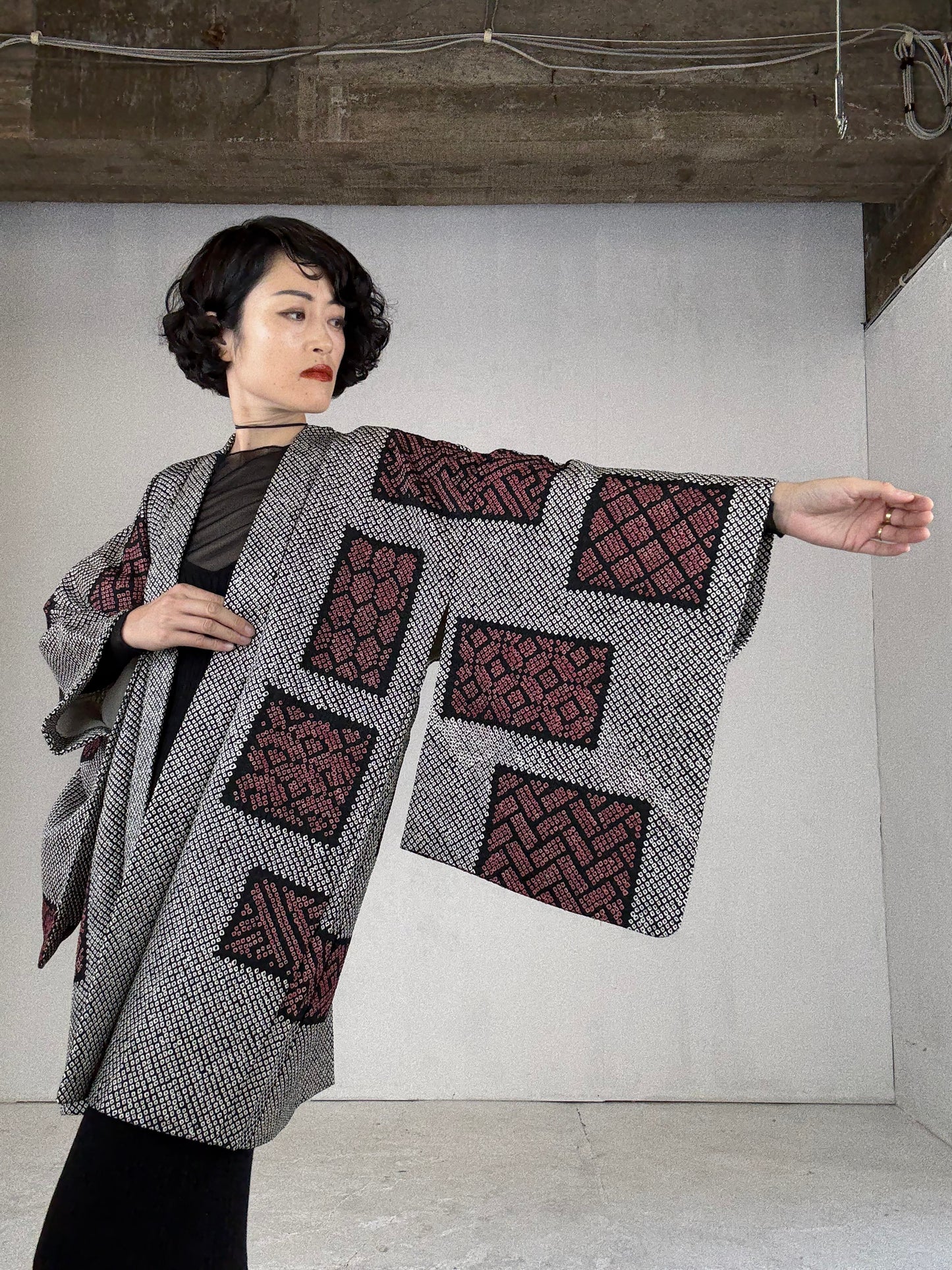 VINTAGE SHIBORI HAORI "black-purple, square"