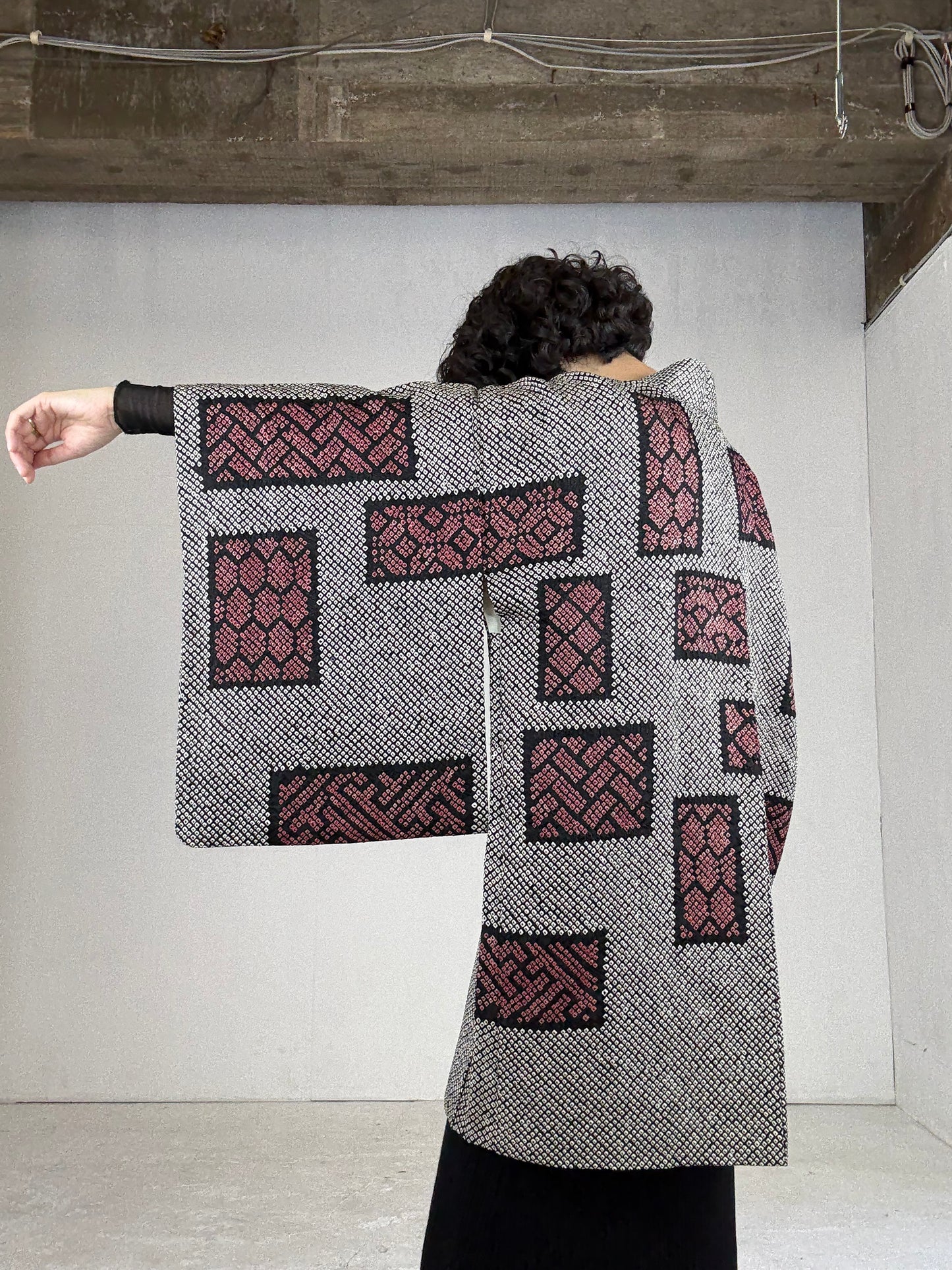 VINTAGE SHIBORI HAORI "black-purple, square"