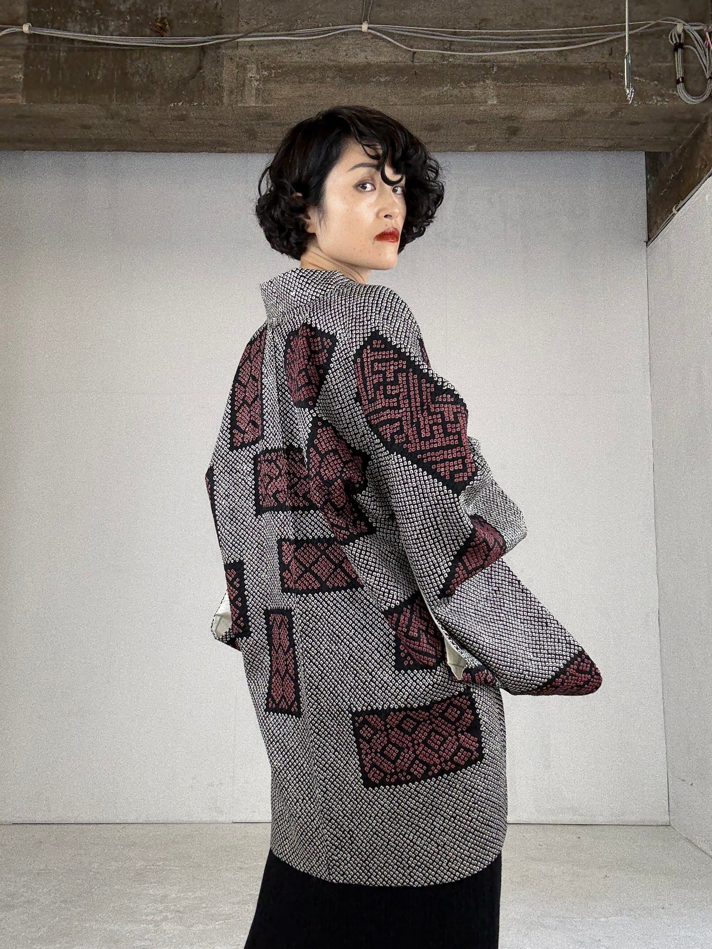 VINTAGE SHIBORI HAORI "black-purple, square"