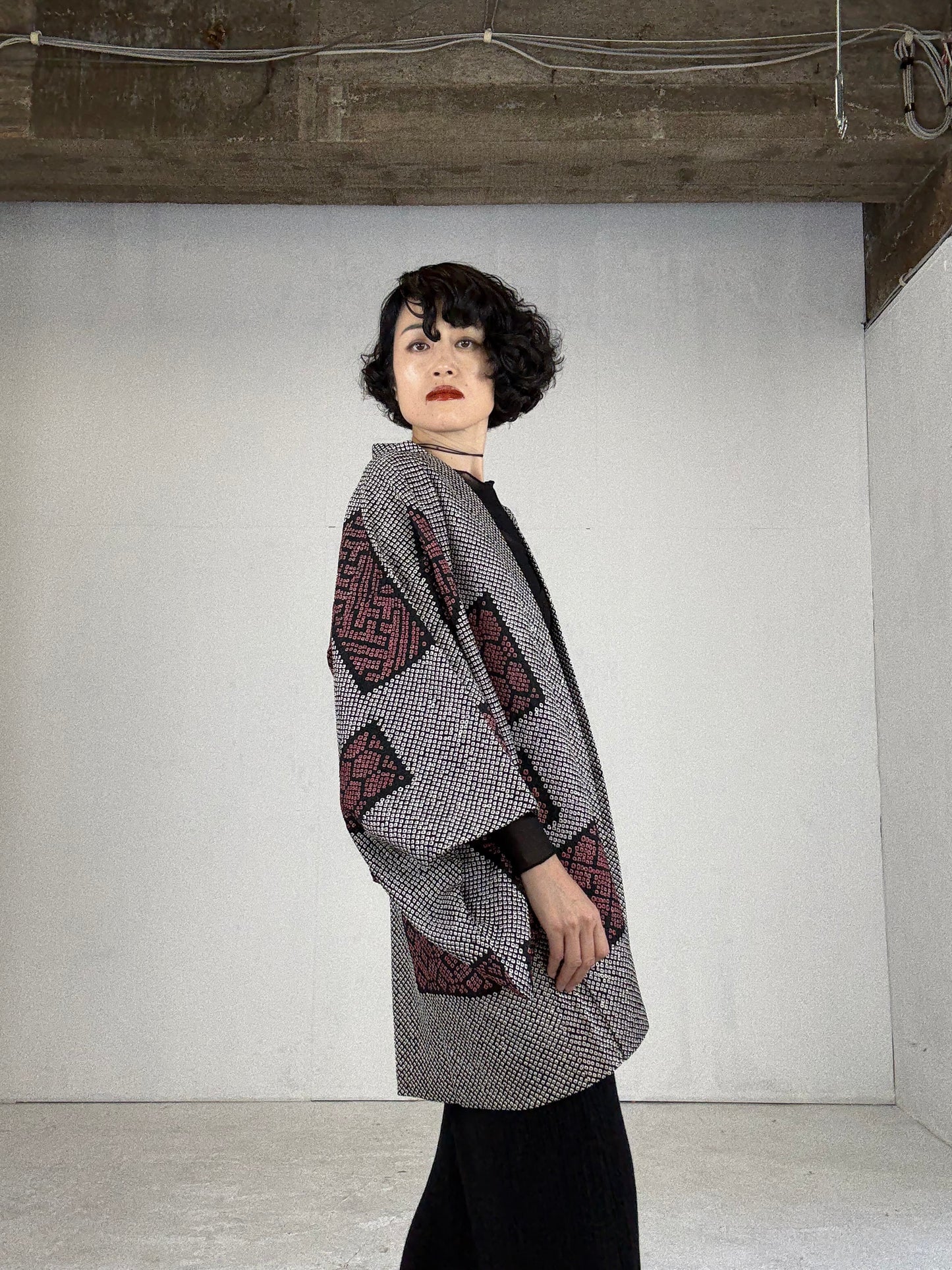 VINTAGE SHIBORI HAORI "black-purple, square"