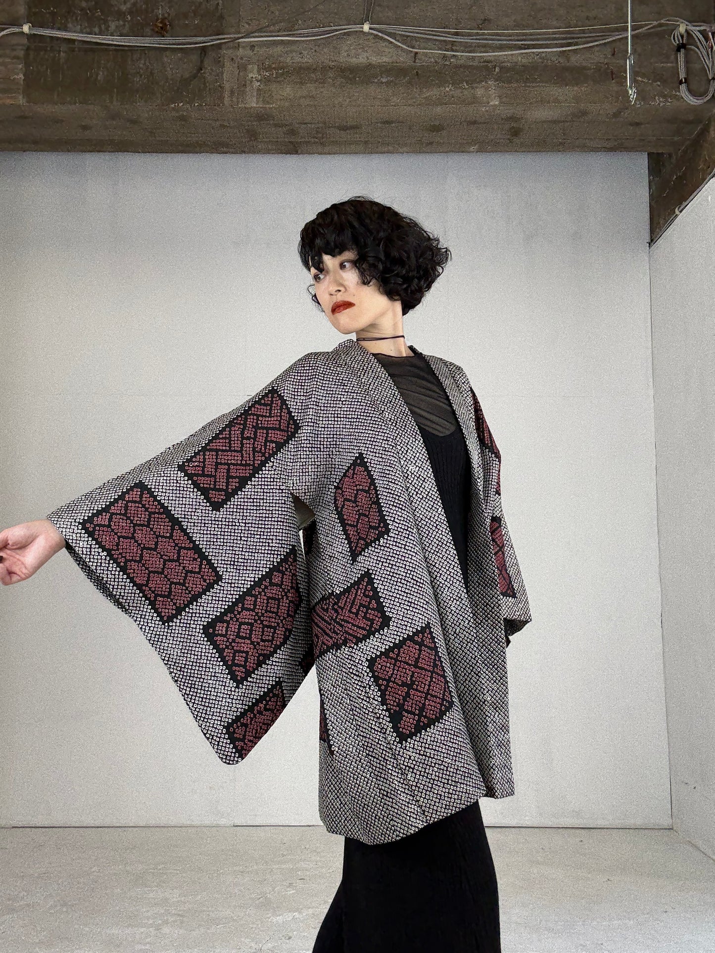 VINTAGE SHIBORI HAORI "black-purple, square"