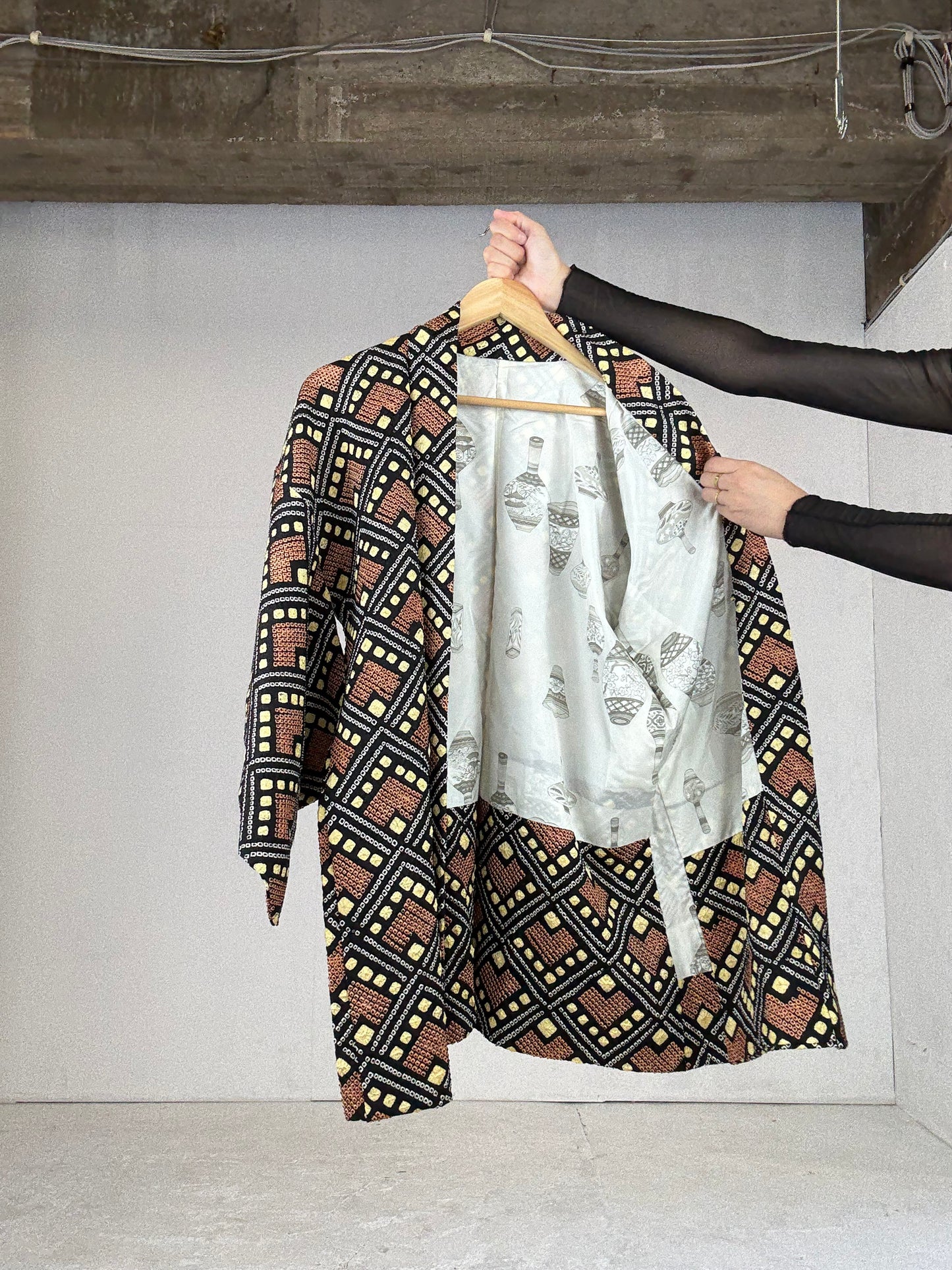 VINTAGE SHIBORI HAORI "black-brown, square"