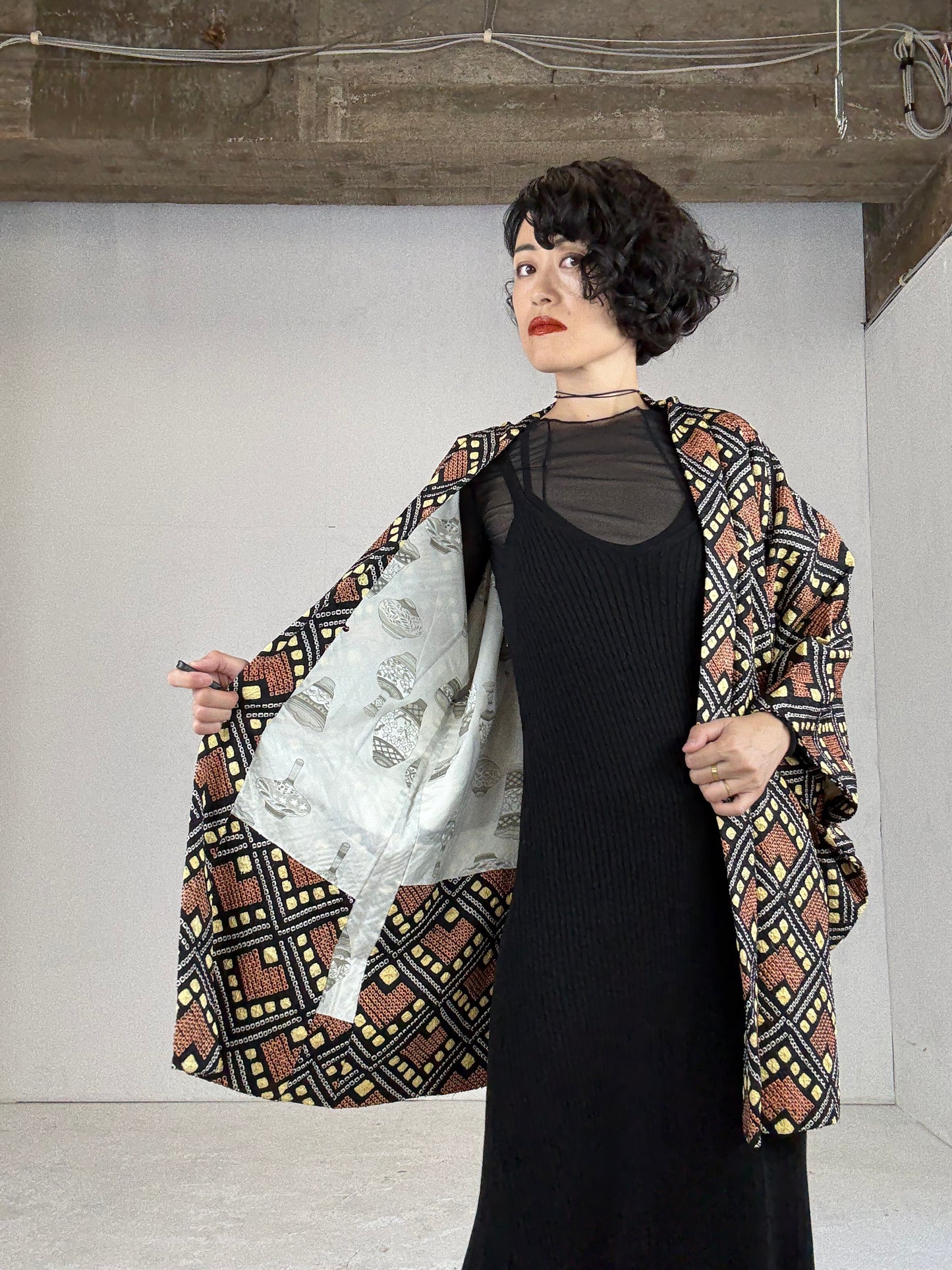 VINTAGE SHIBORI HAORI "black-brown, square"
