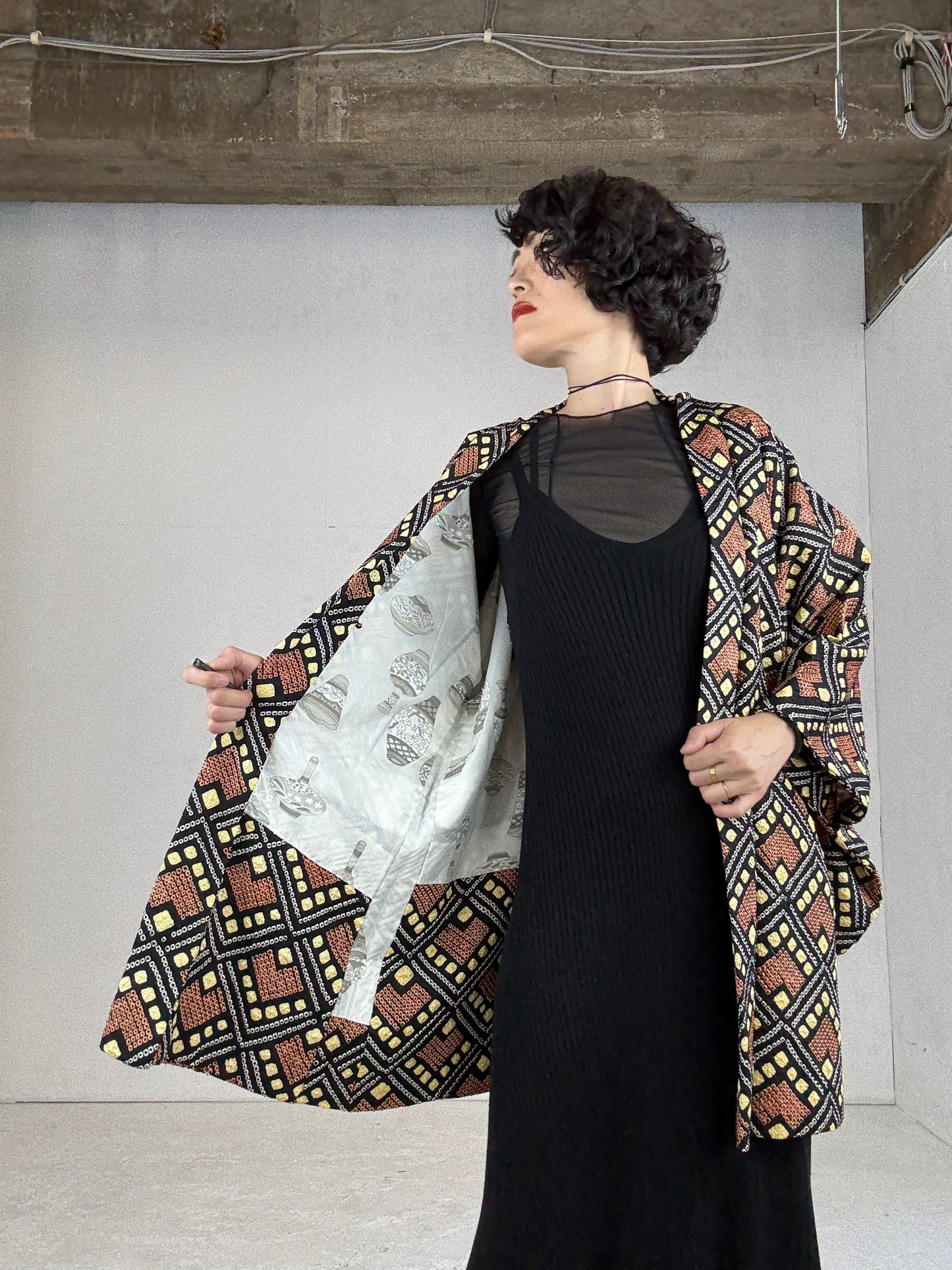 VINTAGE SHIBORI HAORI "black-brown, square"
