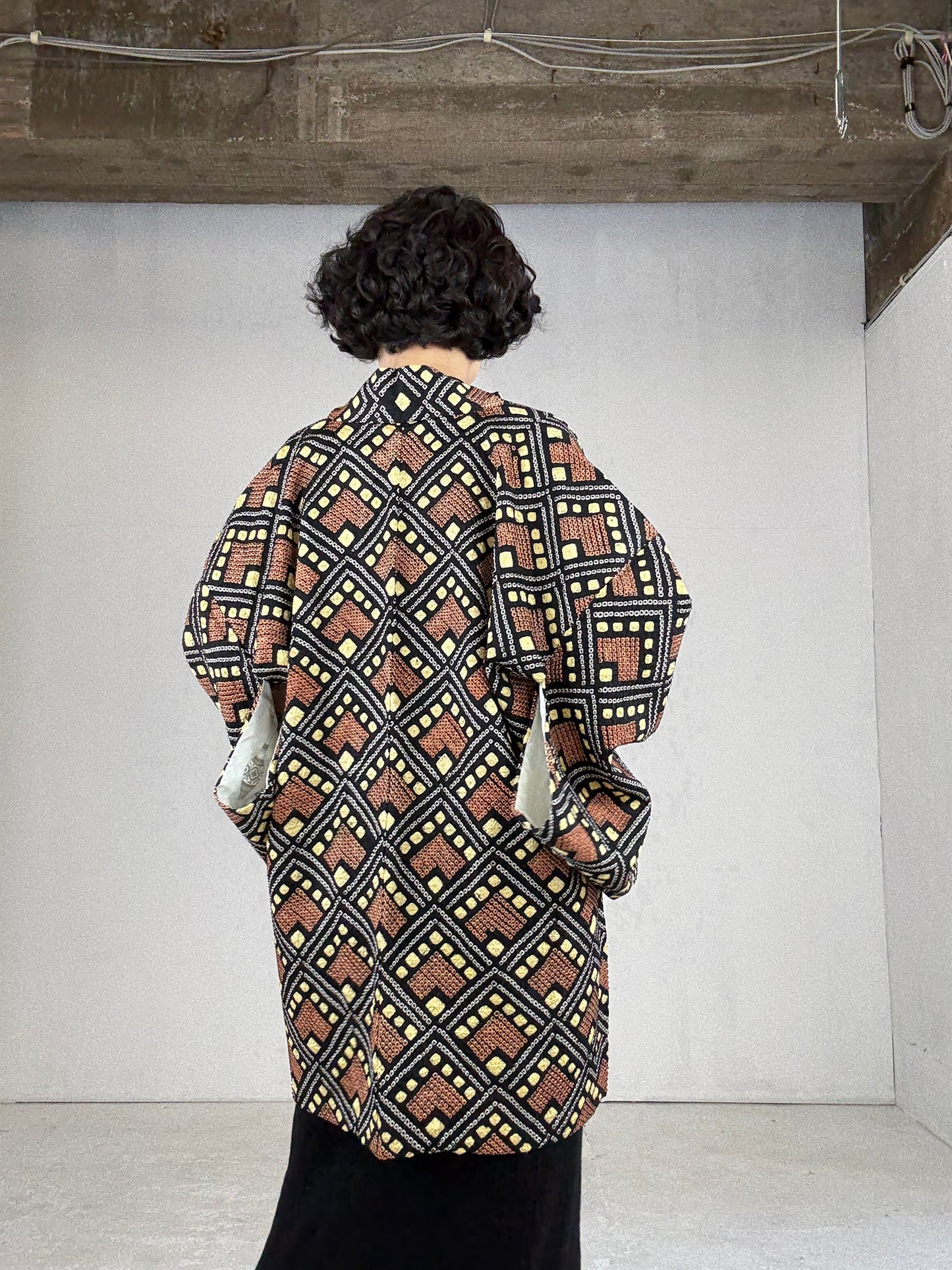 VINTAGE SHIBORI HAORI "black-brown, square"