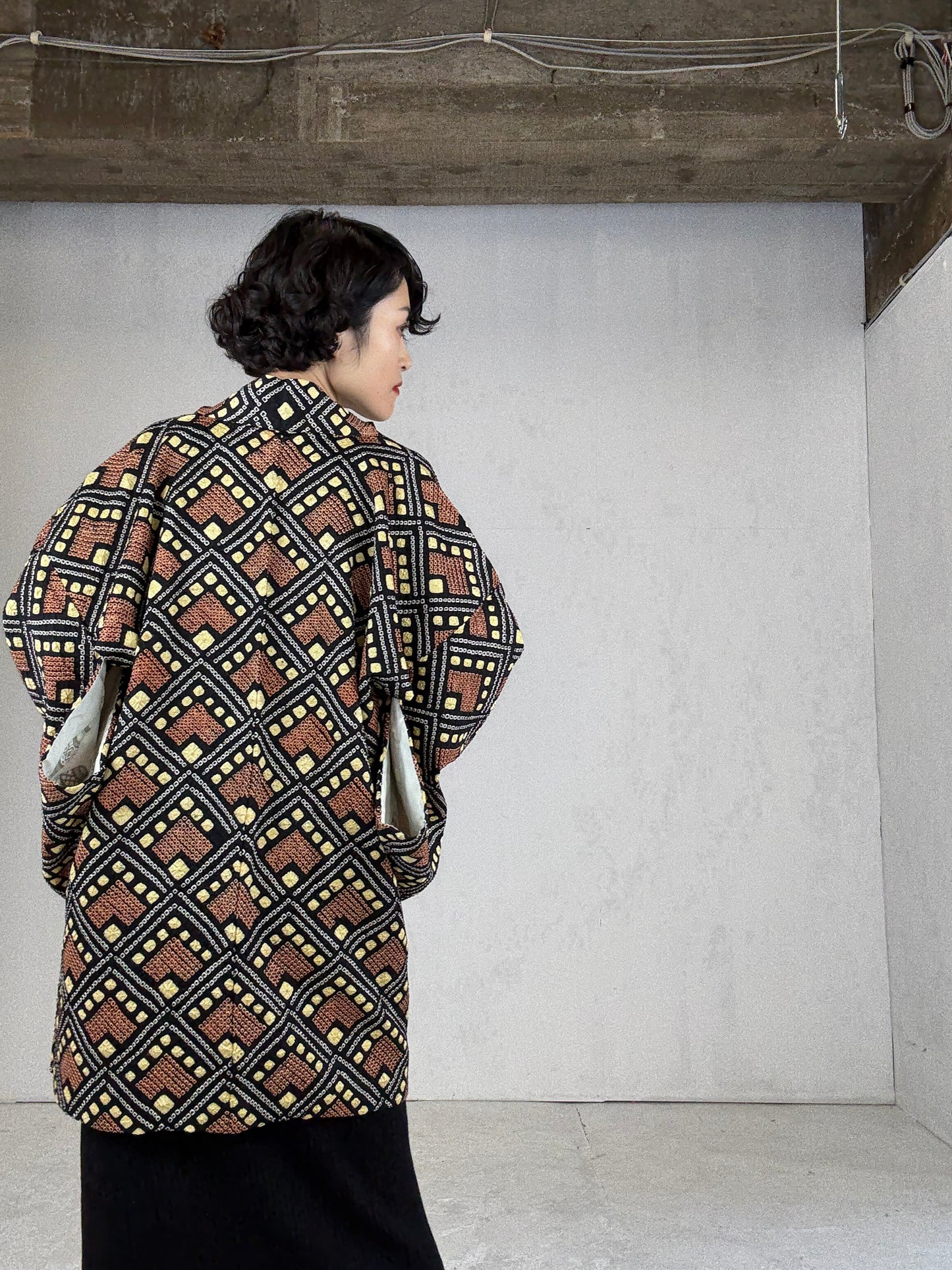 VINTAGE SHIBORI HAORI "black-brown, square"