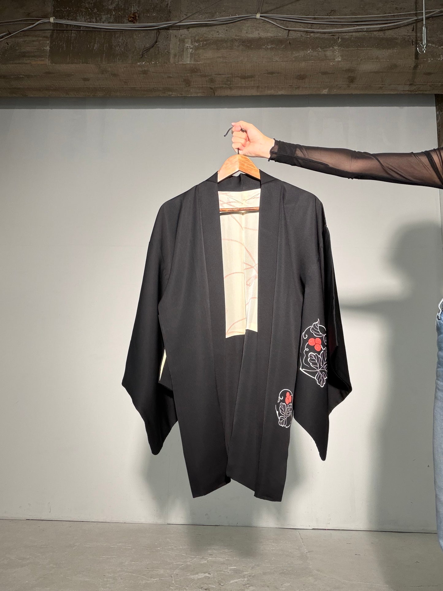 VINTAGE BLACK HAORI  "kajitsu, red BLK193"