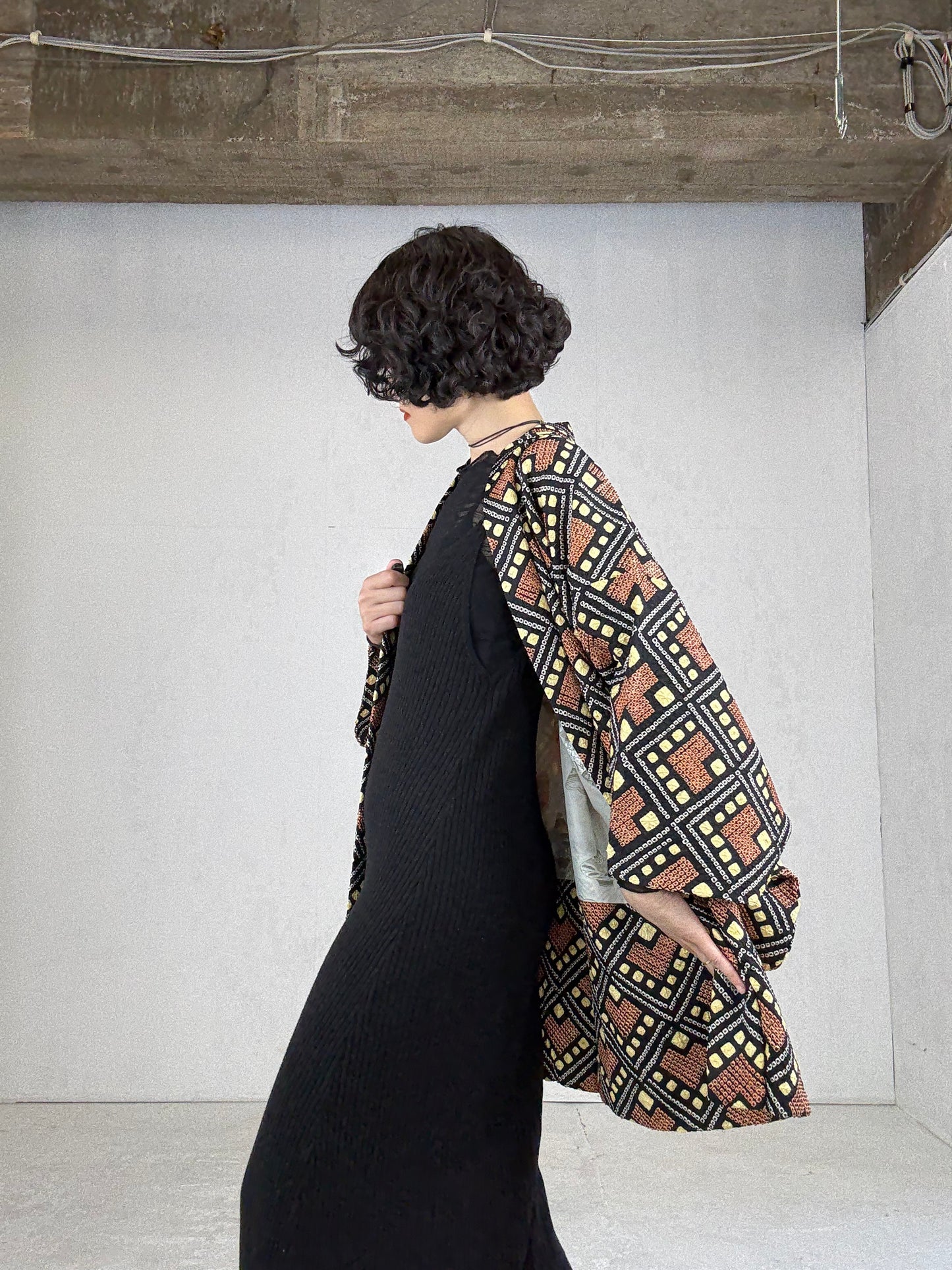VINTAGE SHIBORI HAORI "black-brown, square"