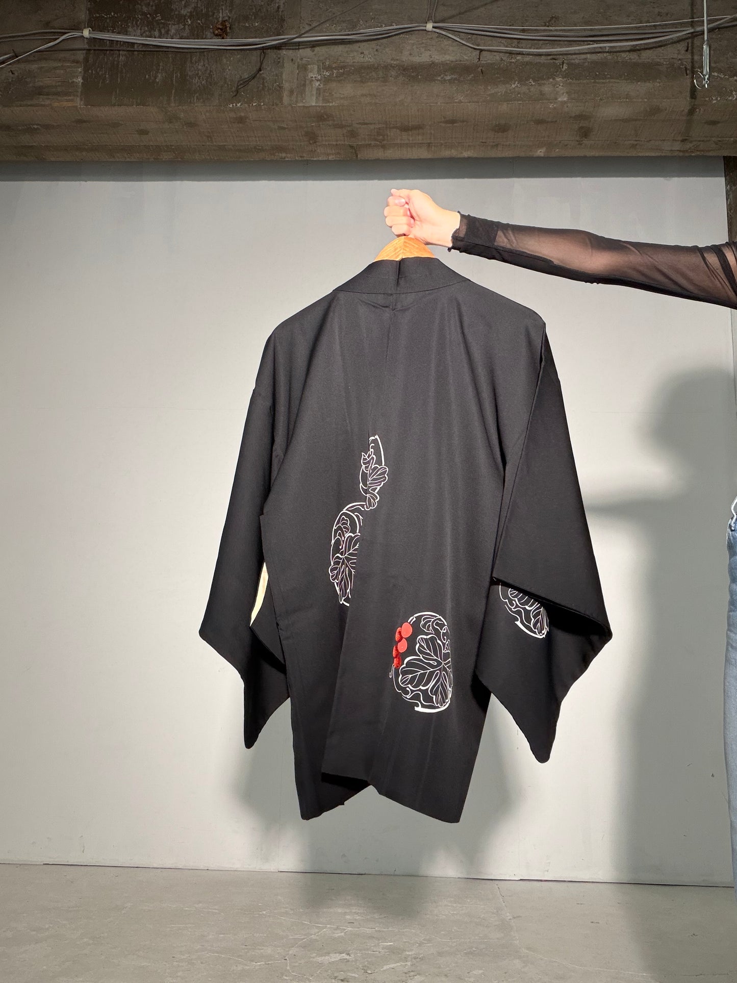 VINTAGE BLACK HAORI  "kajitsu, red BLK193"