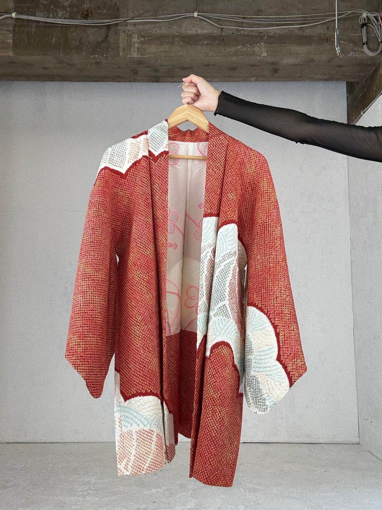 VINTAGE SHIBORI HAORI "shu, eba"