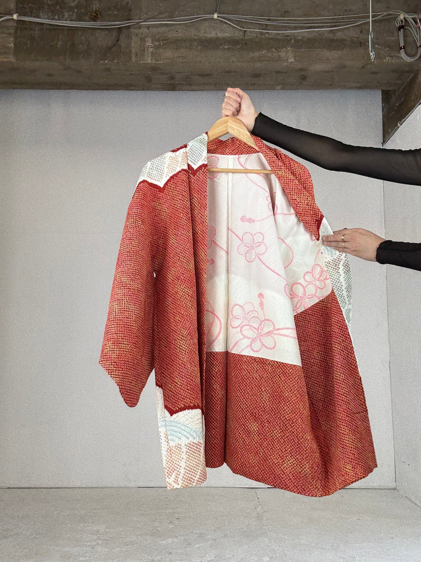 VINTAGE SHIBORI HAORI "shu, eba"