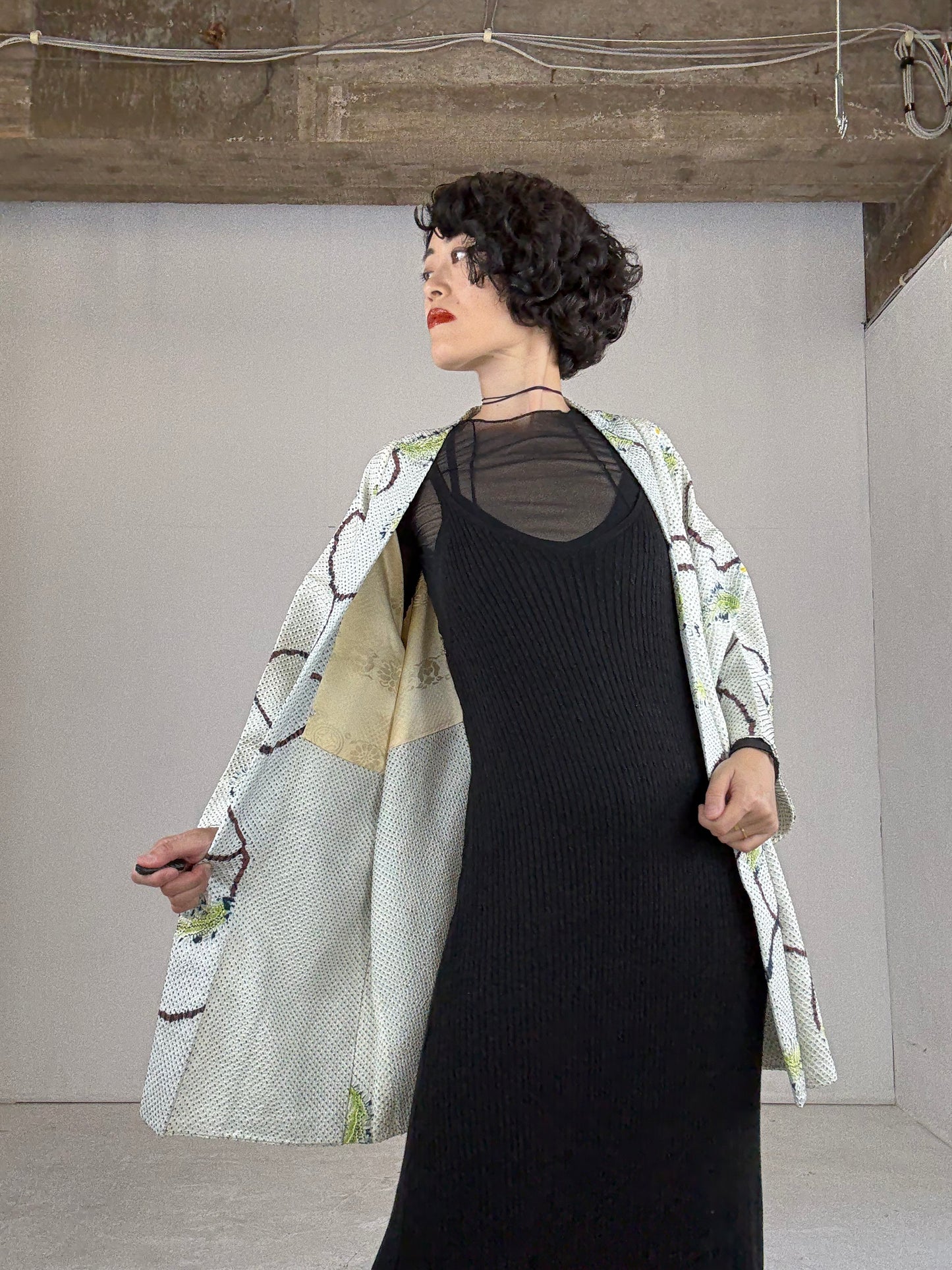 VINTAGE SHIBORI HAORI "karakusa, leaf"