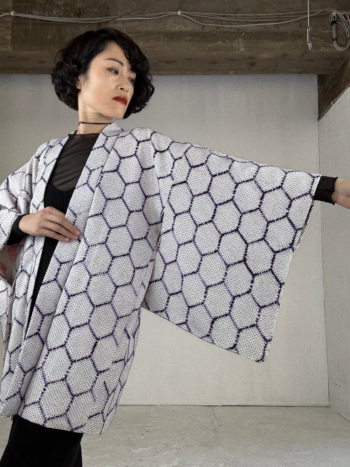 VINTAGE SHIBORI HAORI "kikko" *damage