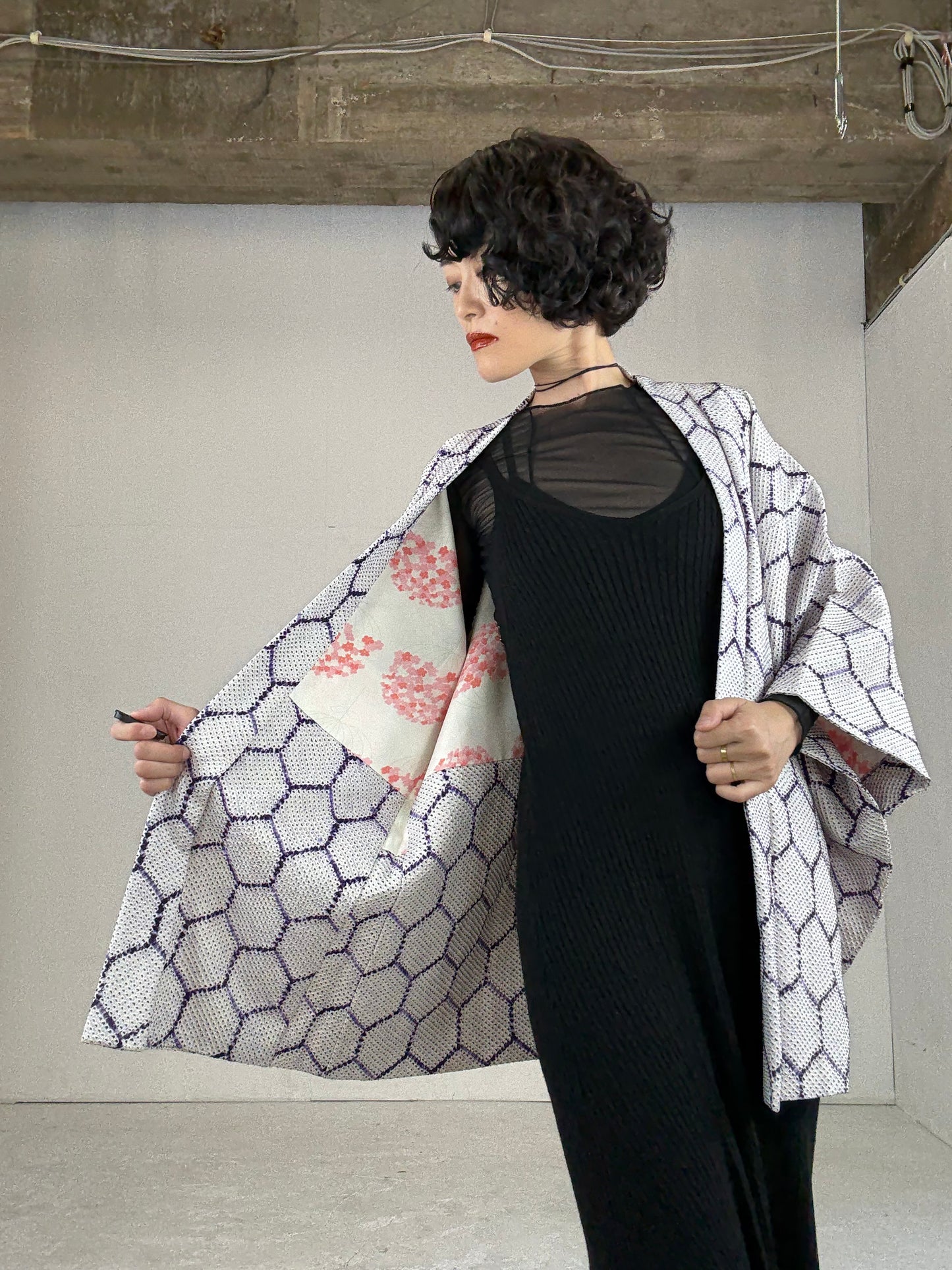 VINTAGE SHIBORI HAORI "kikko" *damage