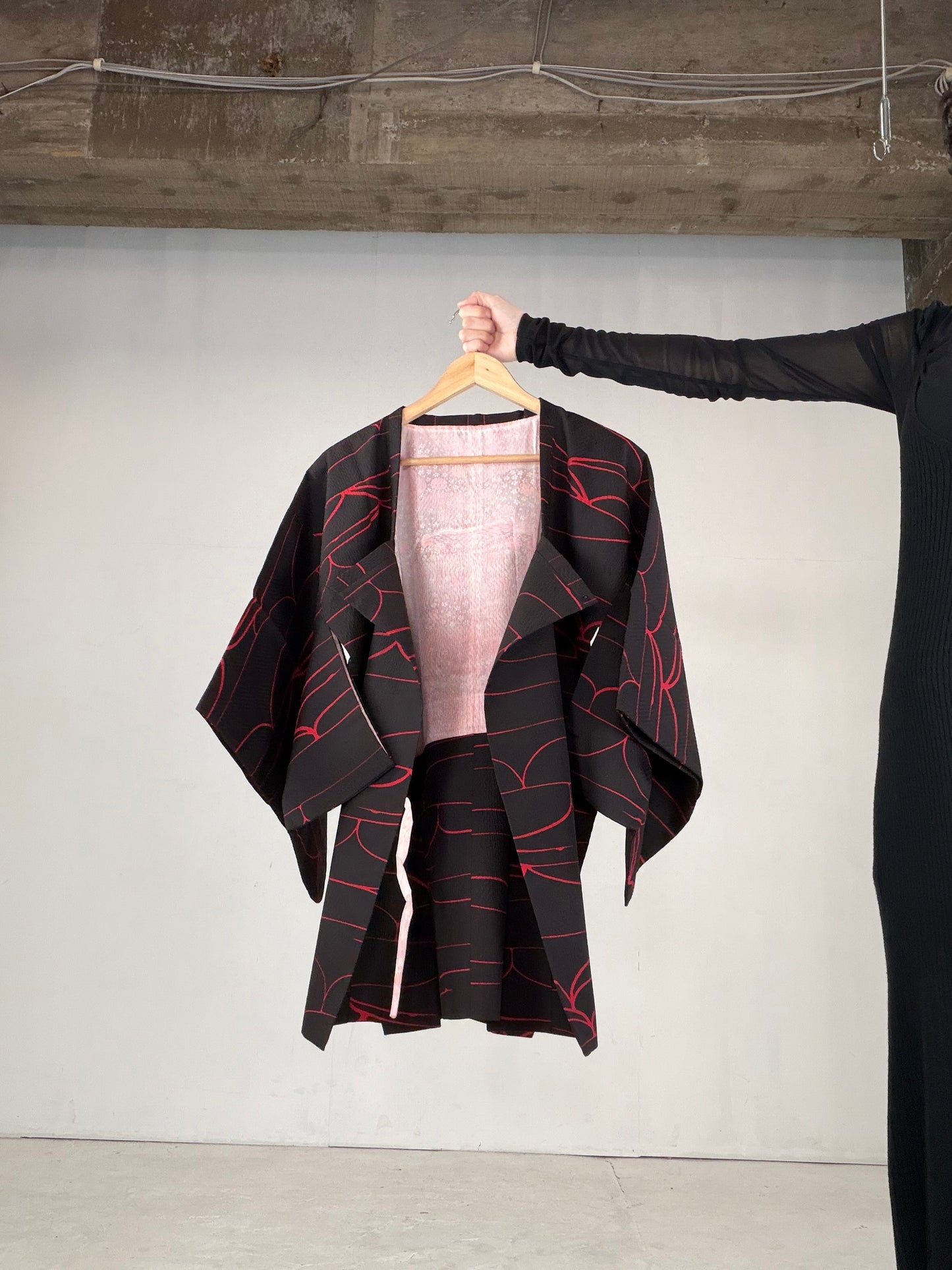 VINTAGE KAWAII MICHIYUKI "black, red, KAW105"