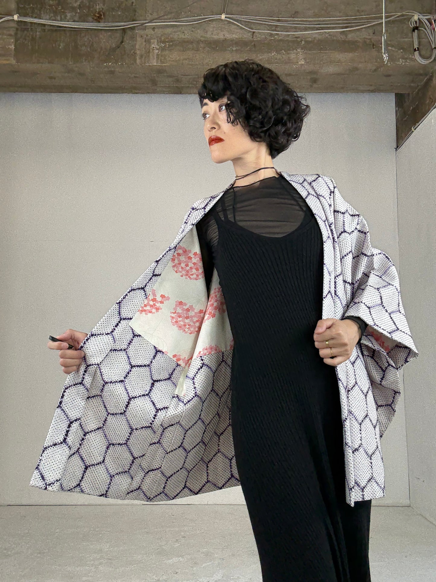 VINTAGE SHIBORI HAORI "kikko" *damage