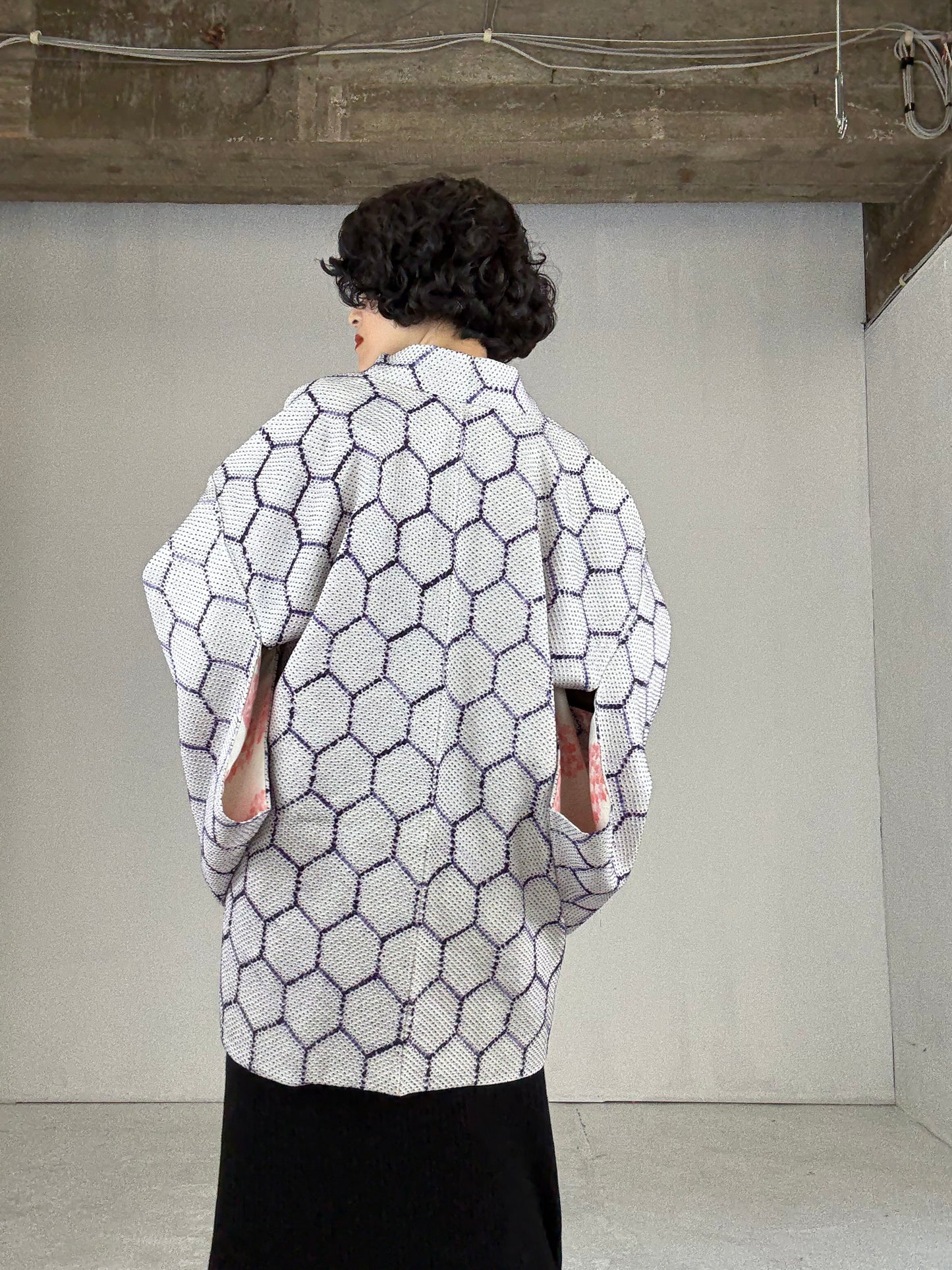 VINTAGE SHIBORI HAORI "kikko" *damage