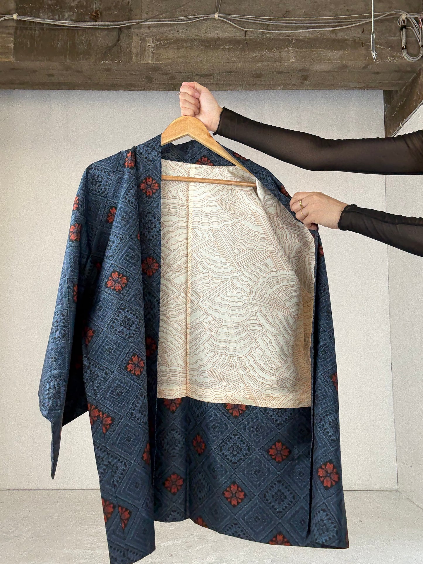 VINTAGE KAWAII HAORI "tsumugi, red blue"