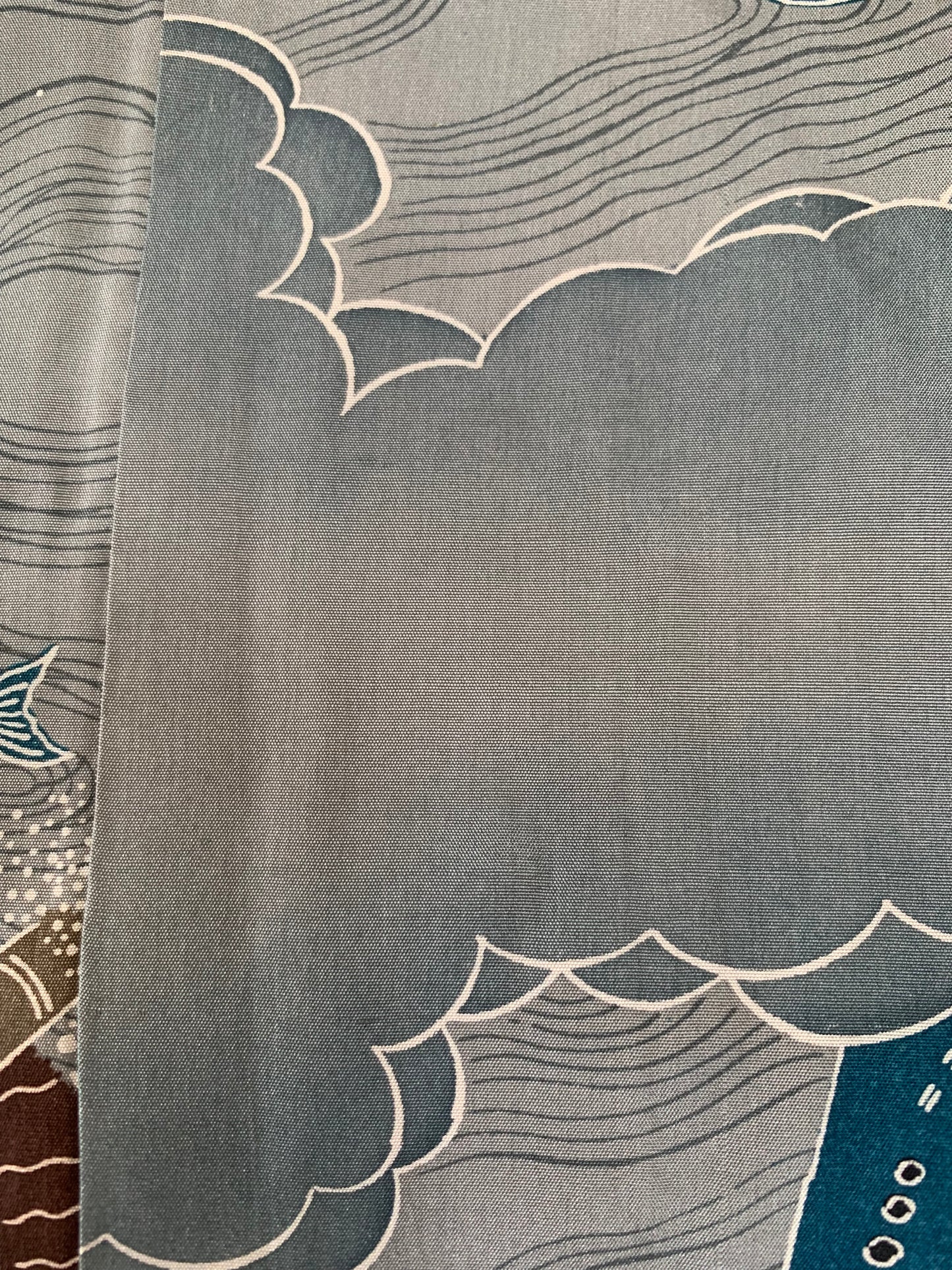 VINTAGE KUROMONTSUKI HAORI "hidari-mitsudomoe, KUR112" *damage
