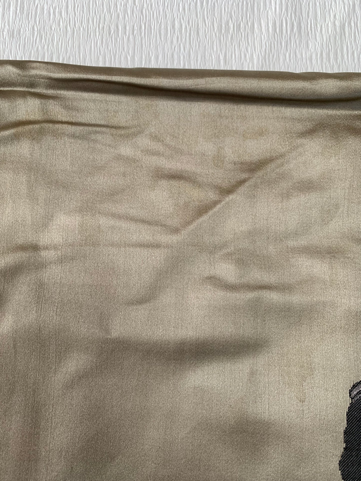 VINTAGE KUROMONTSUKI HAORI "carp, maruni-kasa, KUR114" *damage