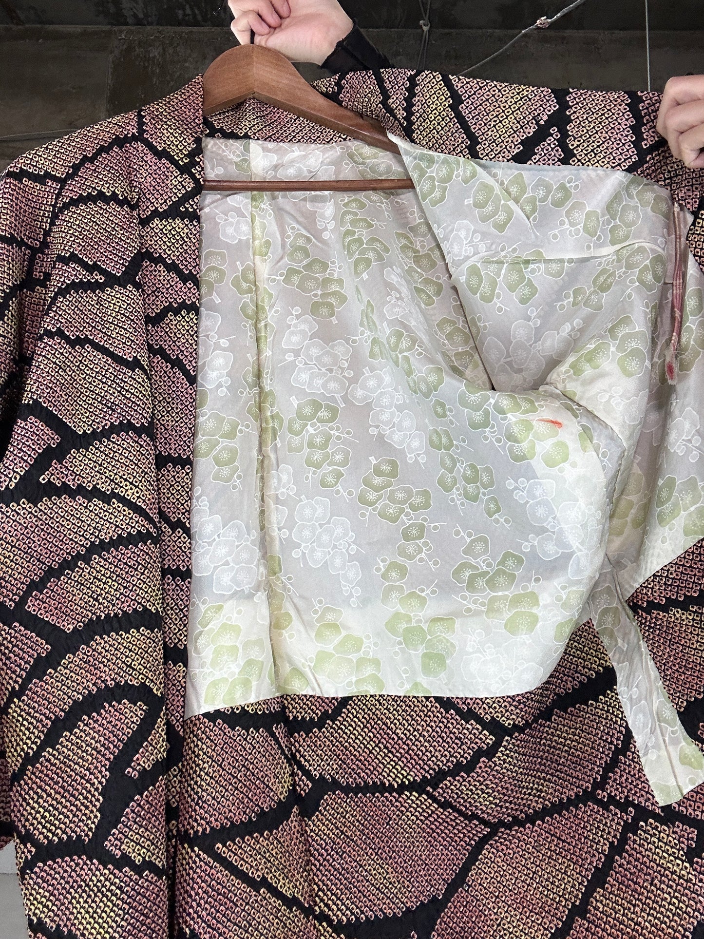 VINTAGE SHIBORI HAORI "gradation, ume"