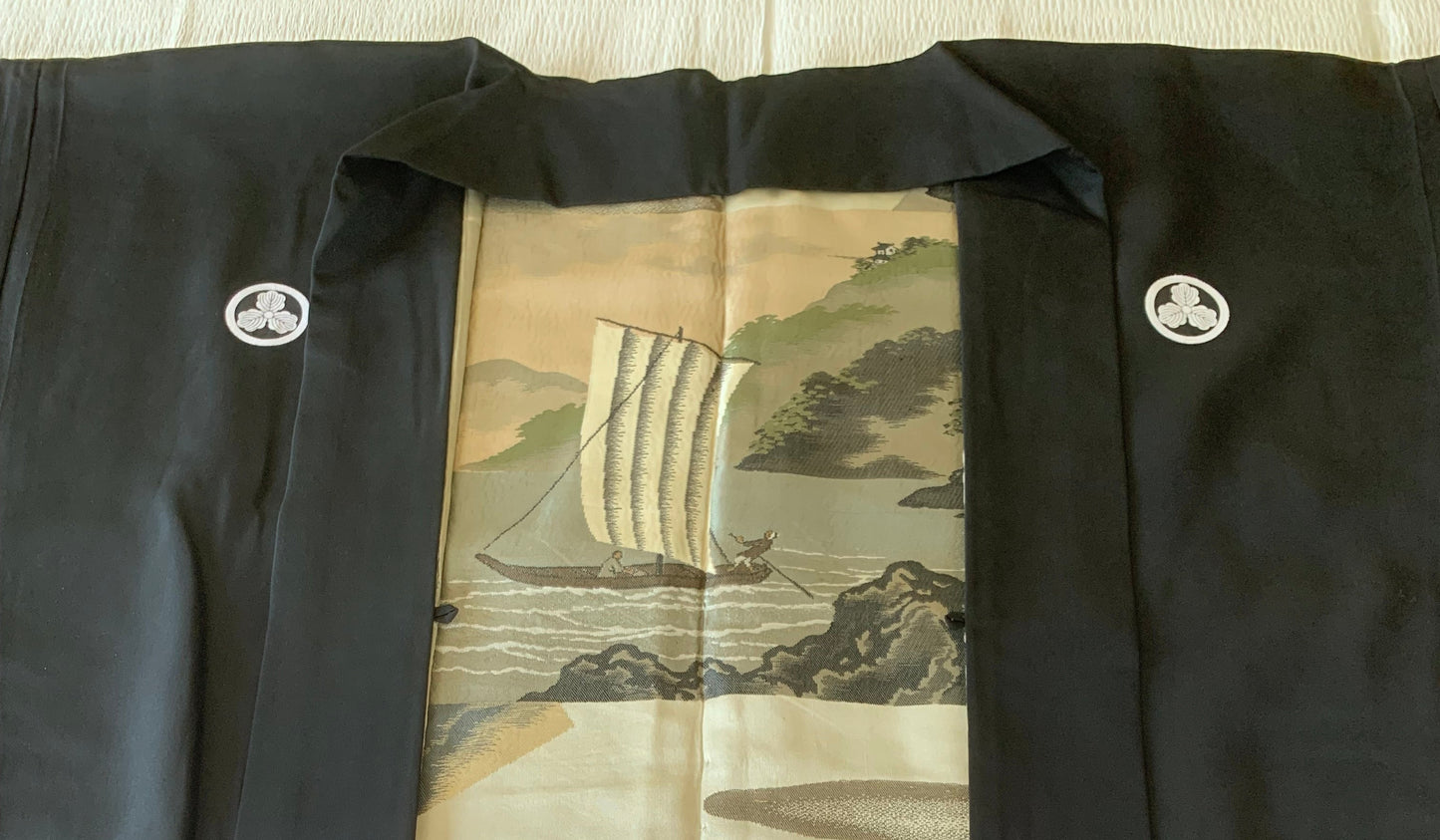 VINTAGE KUROMONTSUKI HAORI "fune, KUR115" *high-damage *hari-mon
