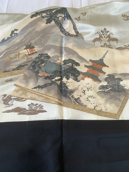 VINTAGE KUROMONTSUKI HAORI "cherry blossoms, maruni-kenkatabami, KUR116" *damage