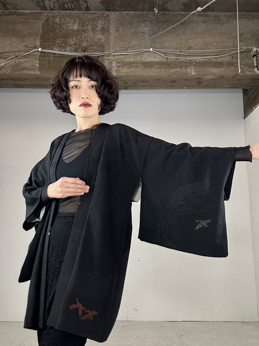 VINTAGE BLACK HAORI "bird, gold” *damage