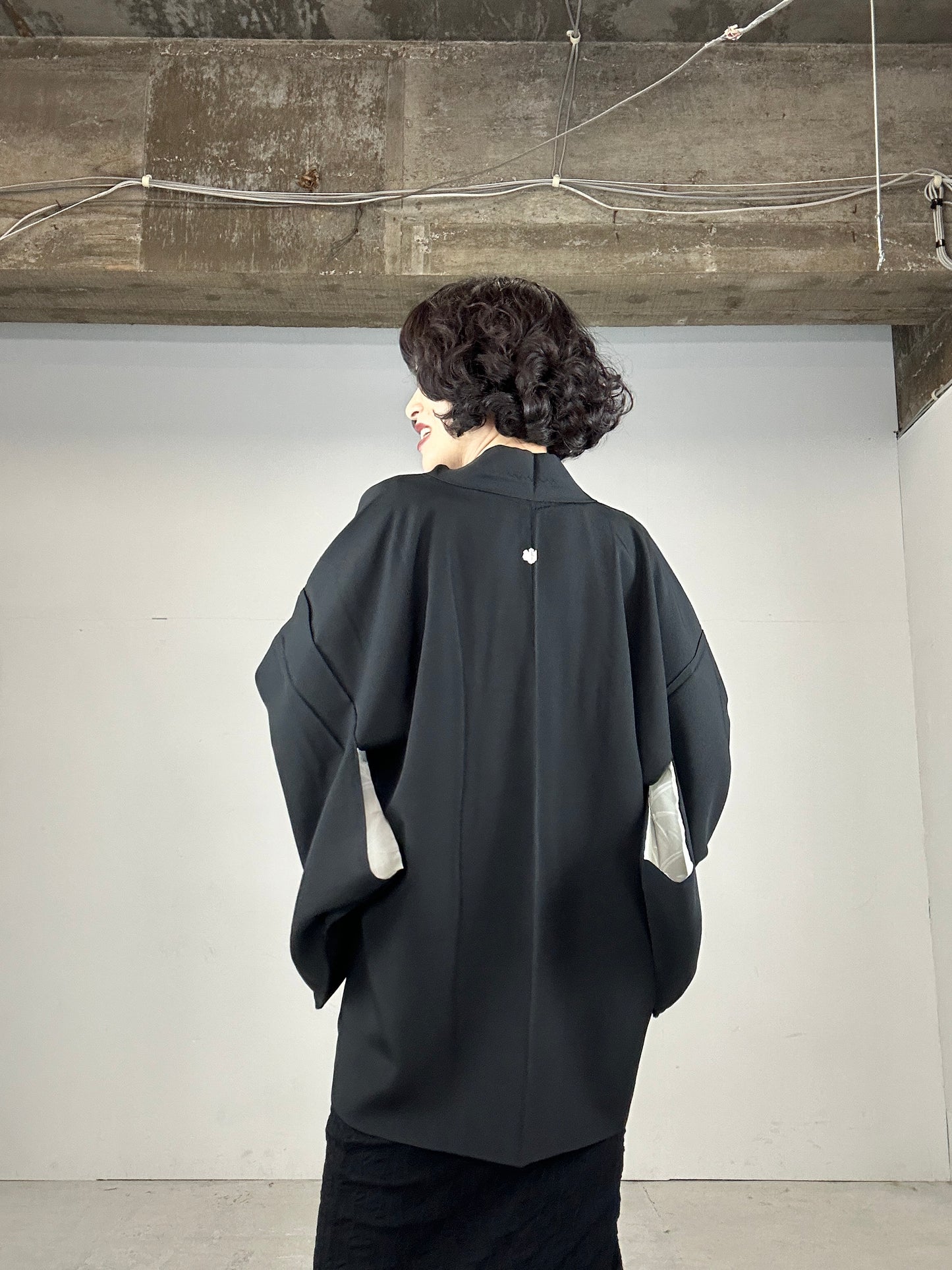 VINTAGE BLACK HAORI "shibakusa”