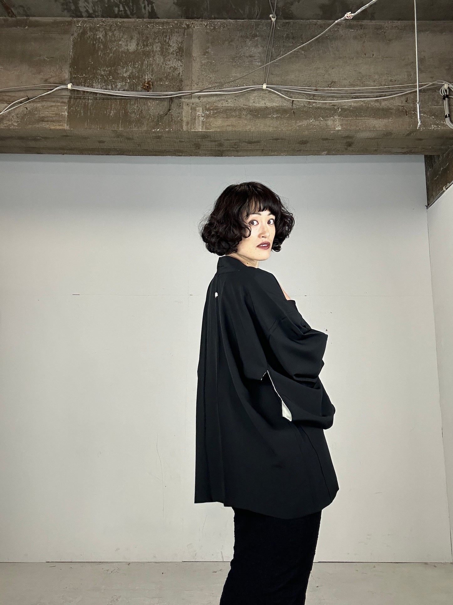 VINTAGE BLACK HAORI "shibakusa”