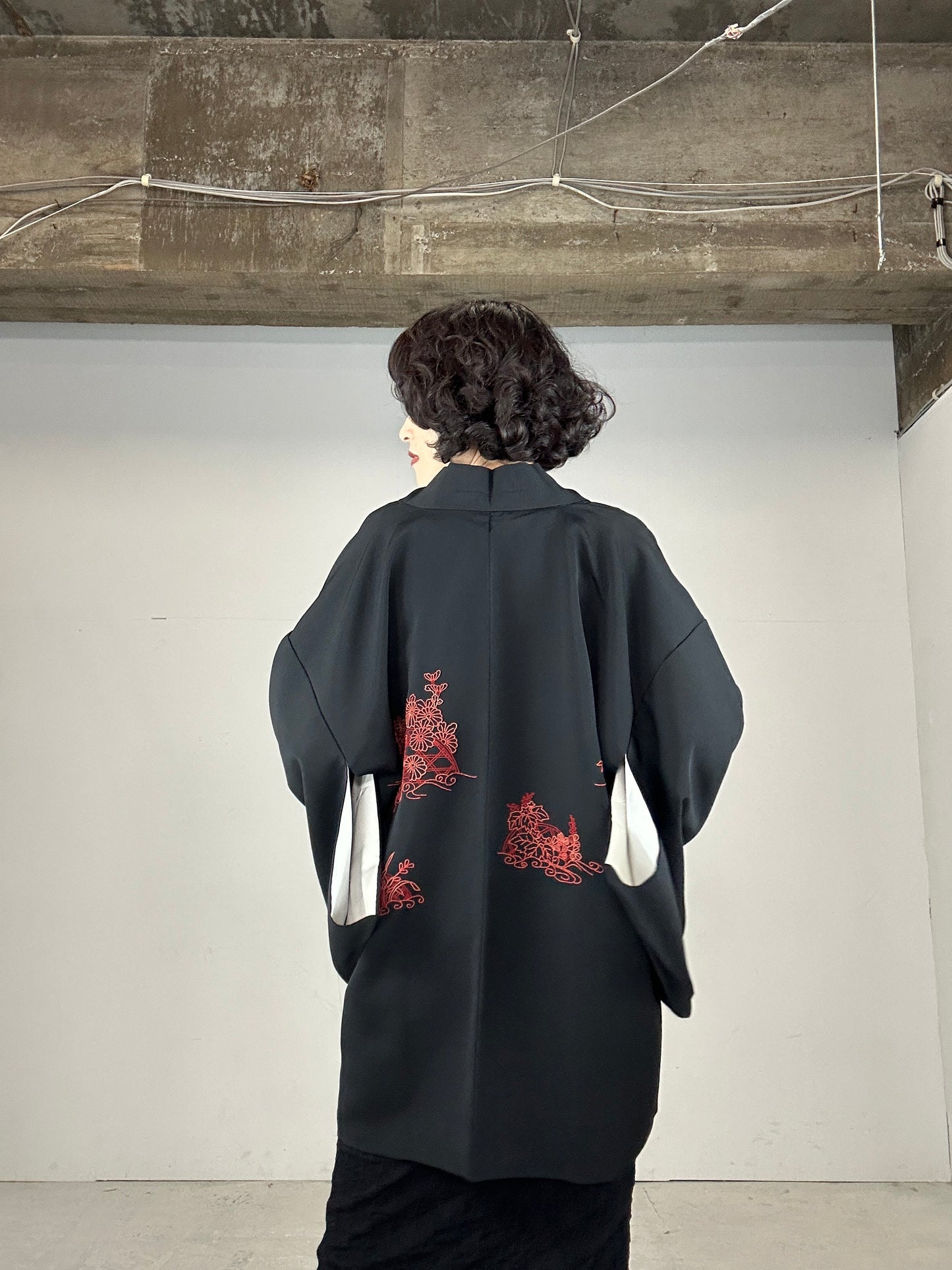 VINTAGE BLACK HAORI "aka shisyu”