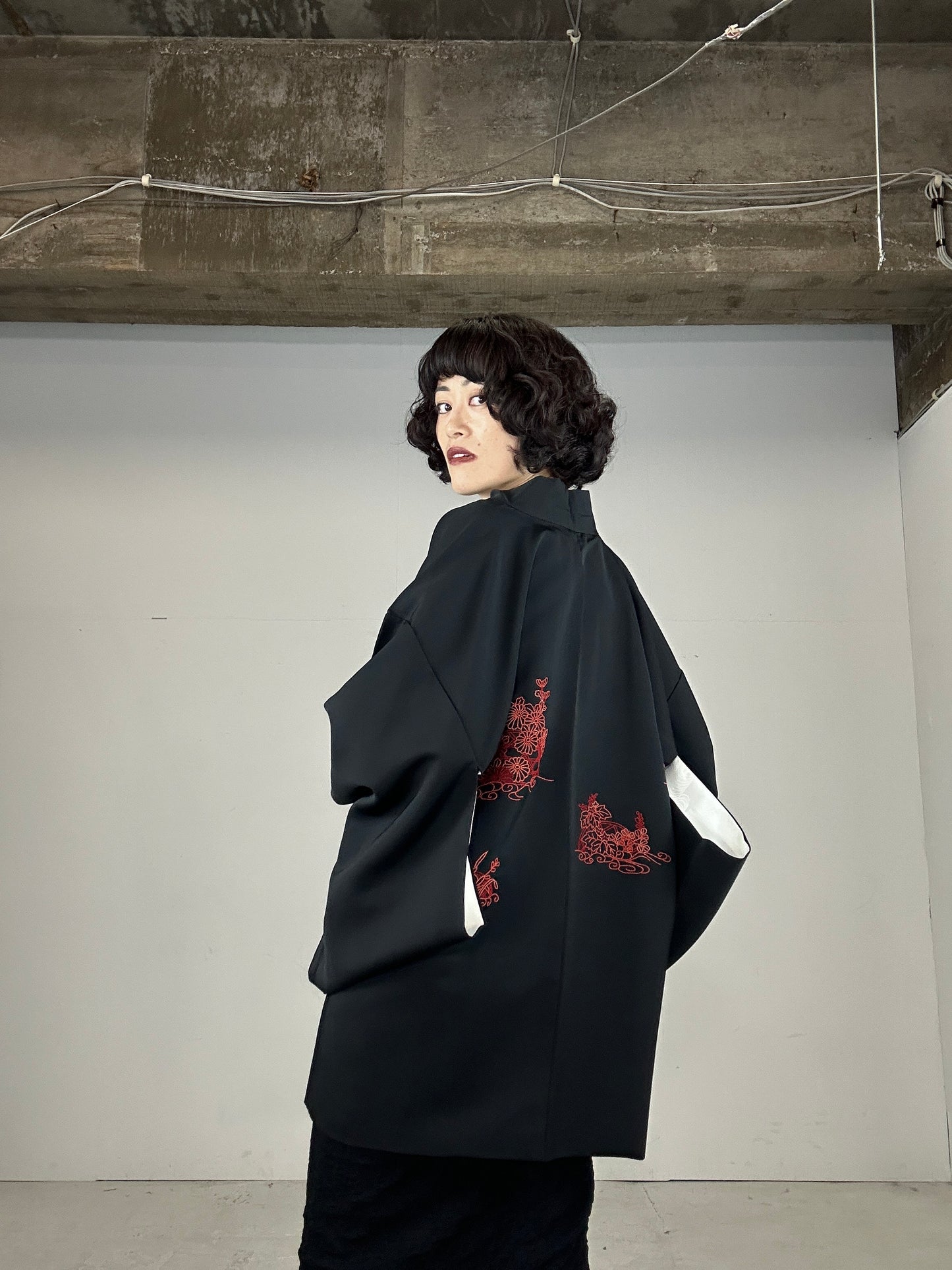 VINTAGE BLACK HAORI "aka shisyu”