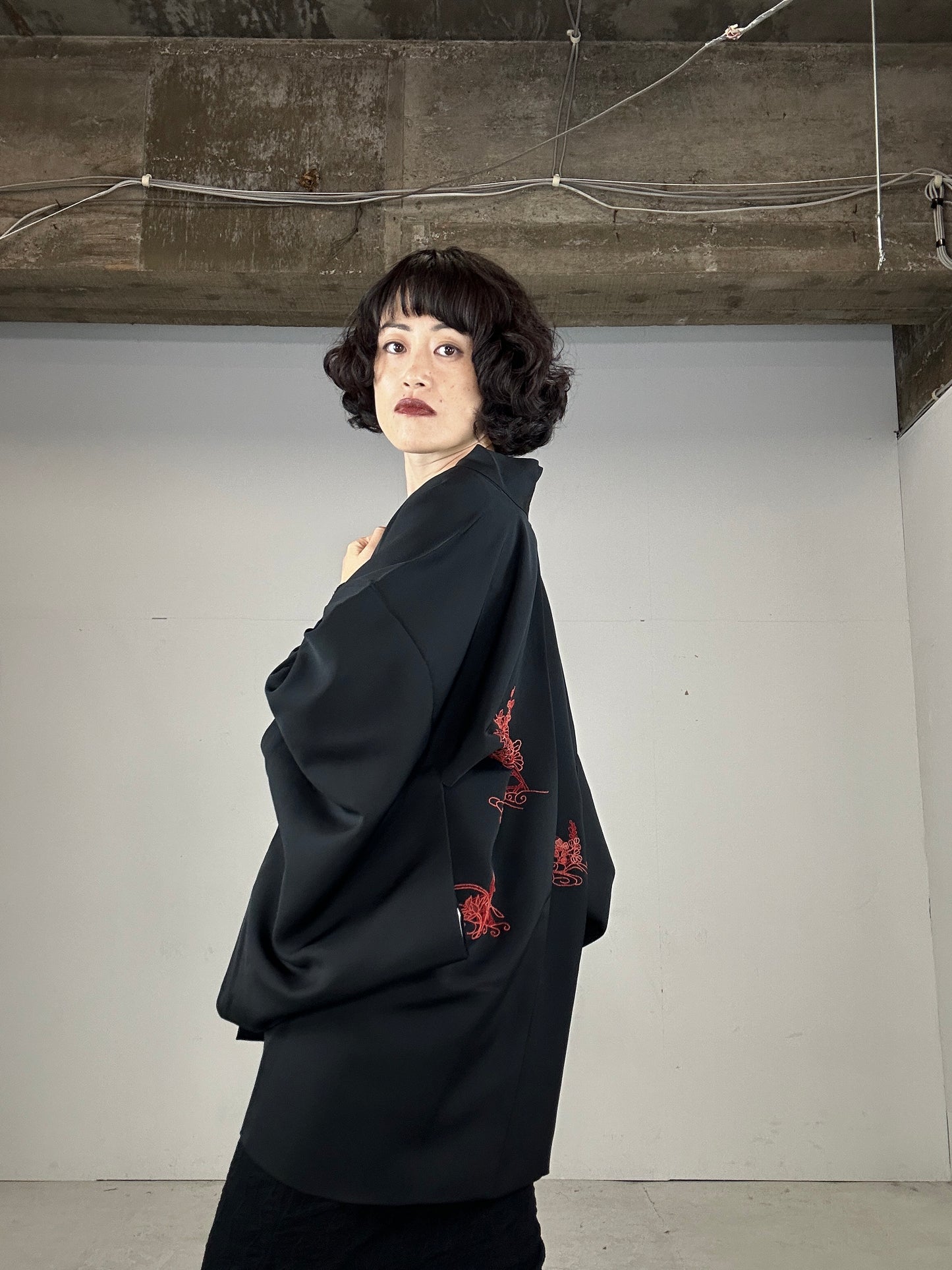 VINTAGE BLACK HAORI "aka shisyu”