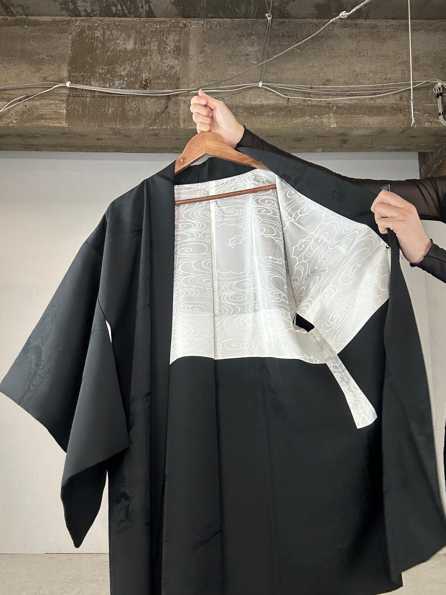 VINTAGE BLACK HAORI "ryusui”