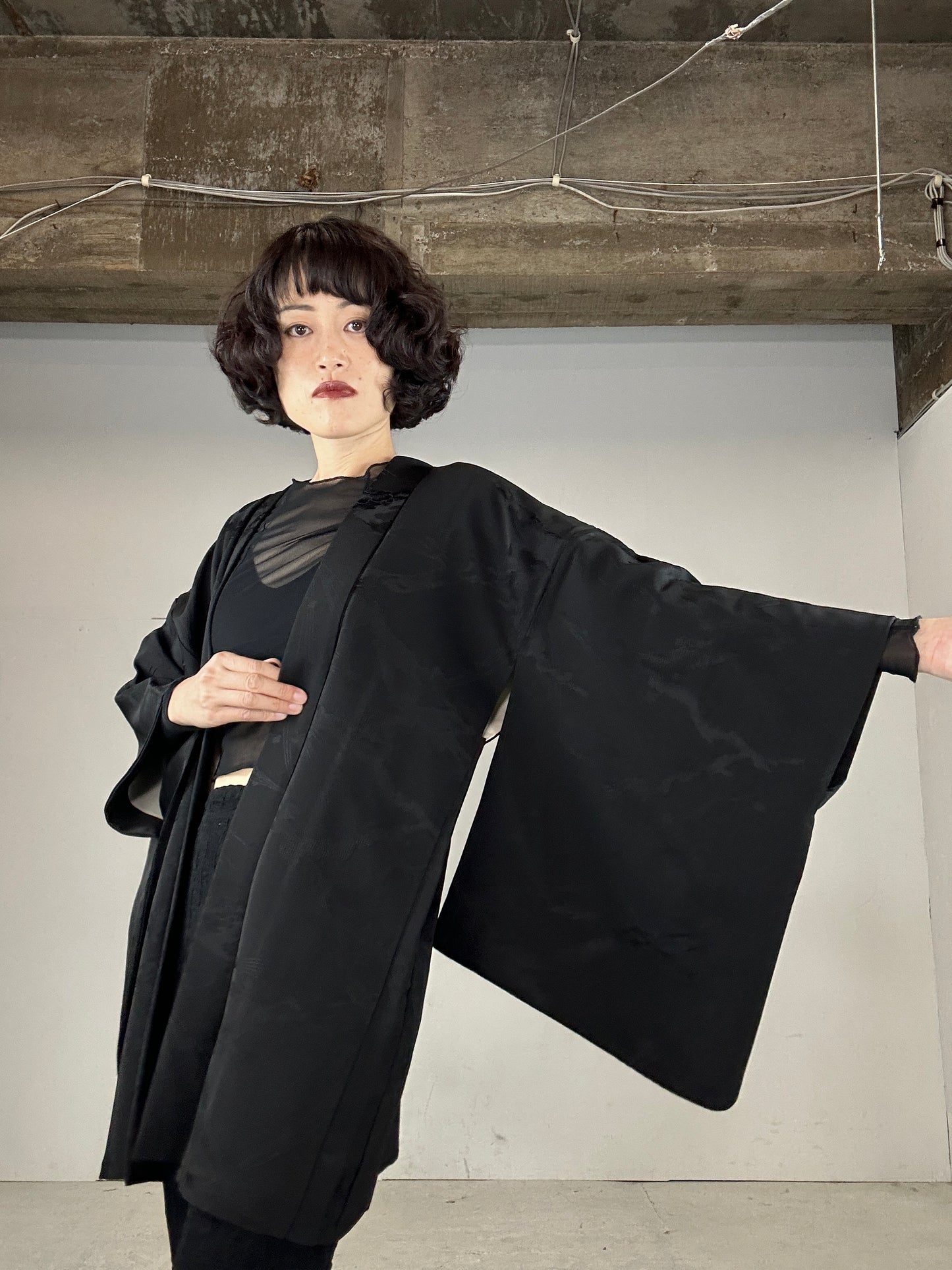 VINTAGE BLACK HAORI "ground pattern, shikikusabana”