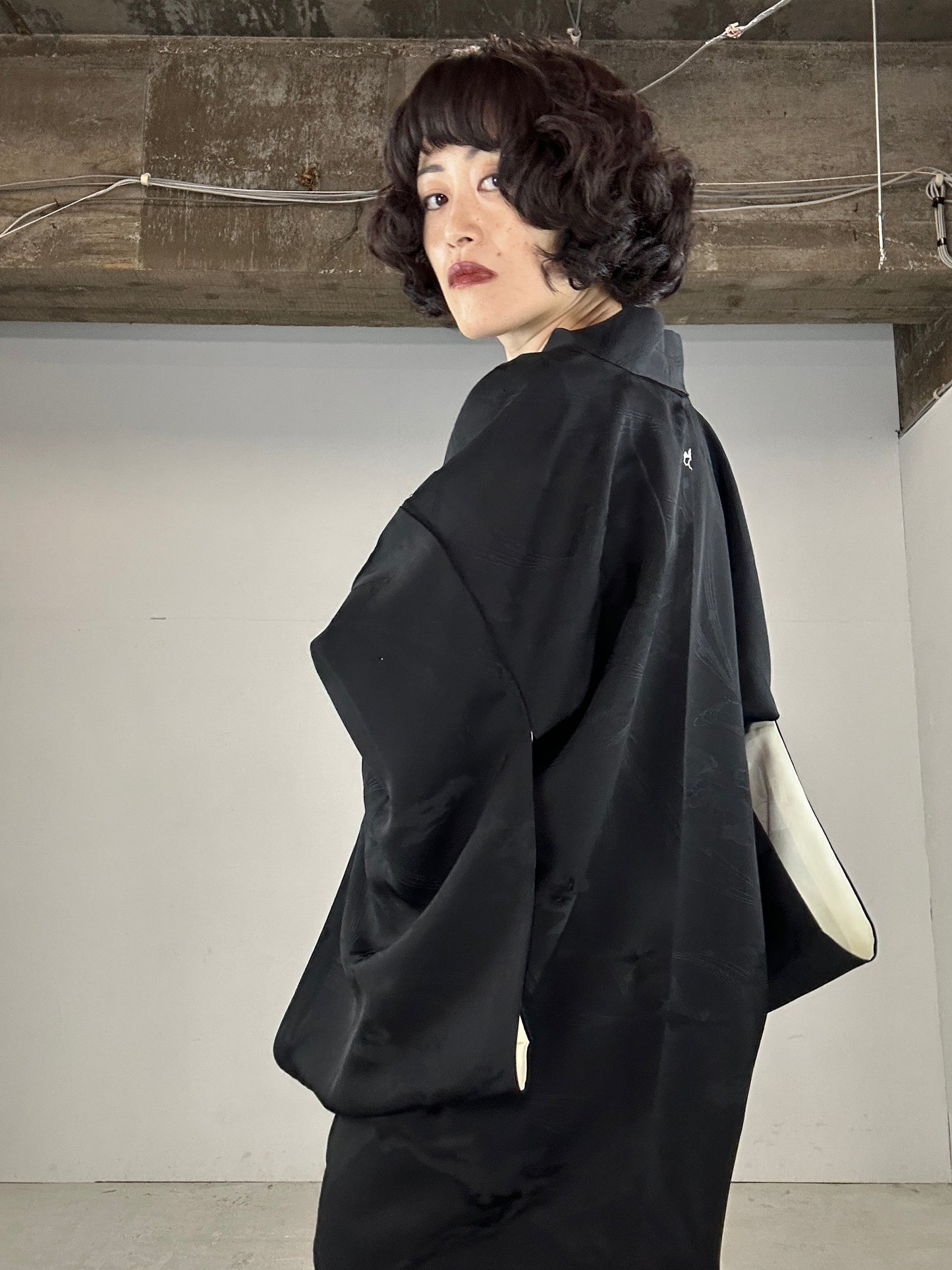 VINTAGE BLACK HAORI "ground pattern, shikikusabana”