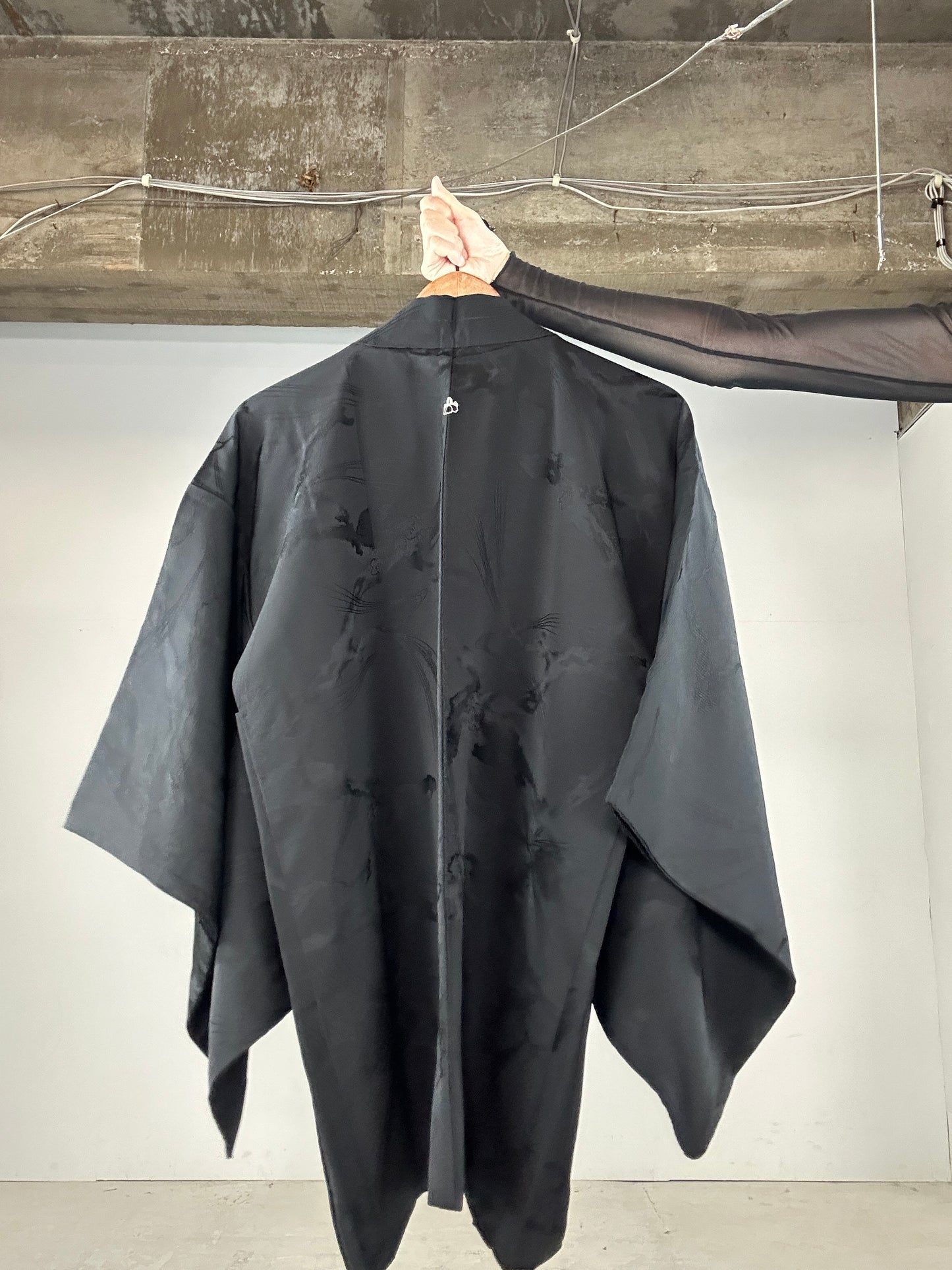 VINTAGE BLACK HAORI "ground pattern, shikikusabana”