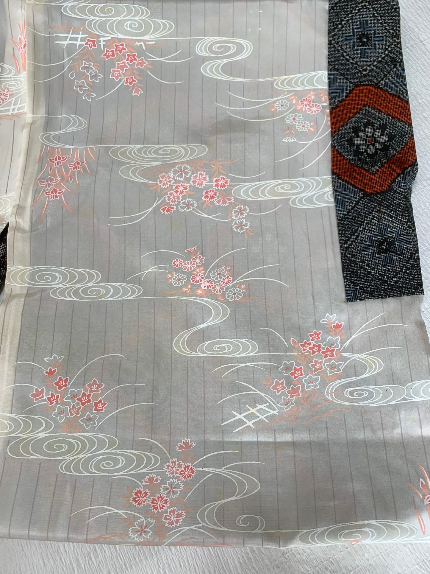 VINTAGE KAWAII HAORI "tsumugi, Haori, red, KAW112" *damage