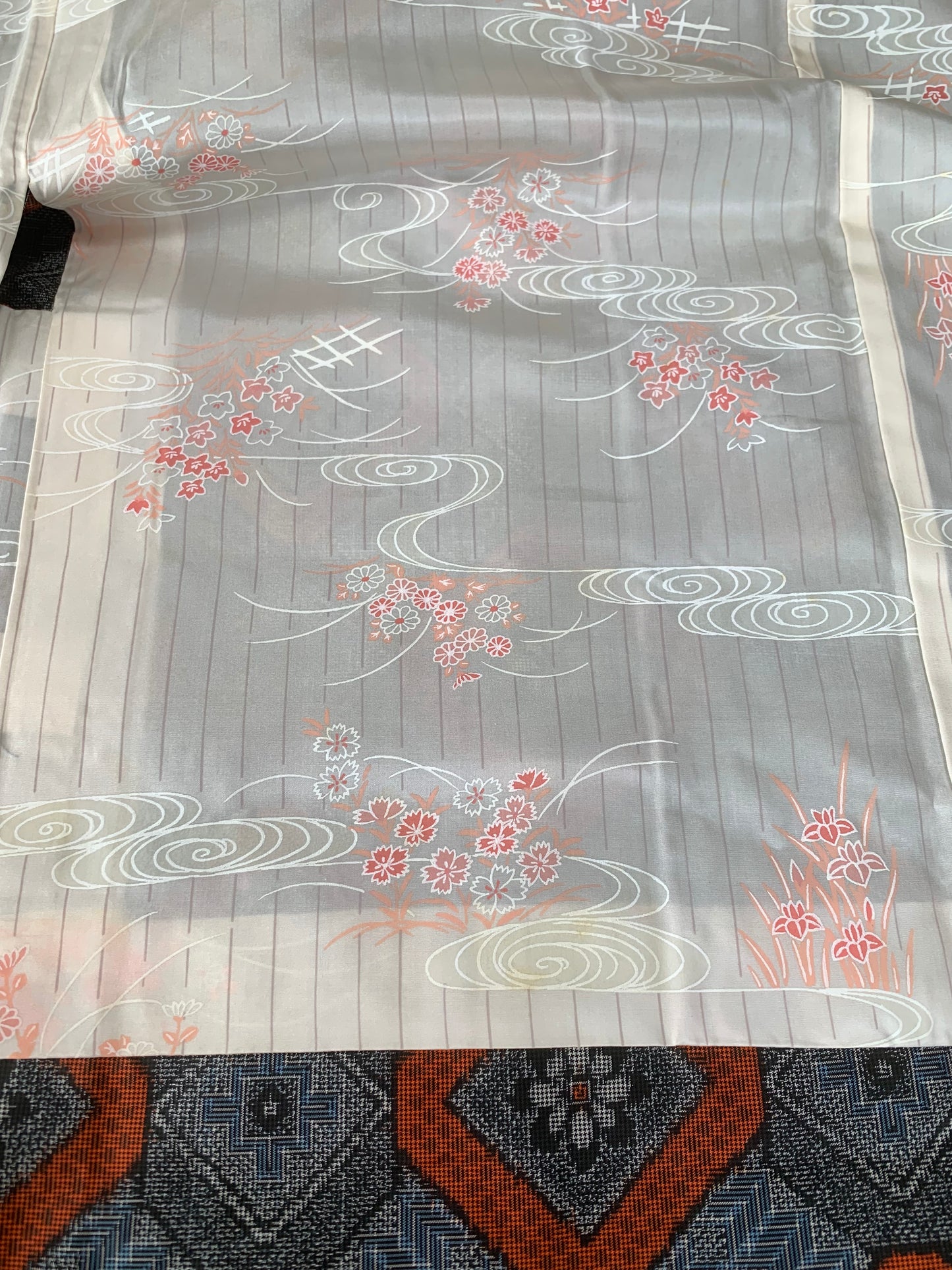 VINTAGE KAWAII HAORI "tsumugi, Haori, red, KAW112" *damage
