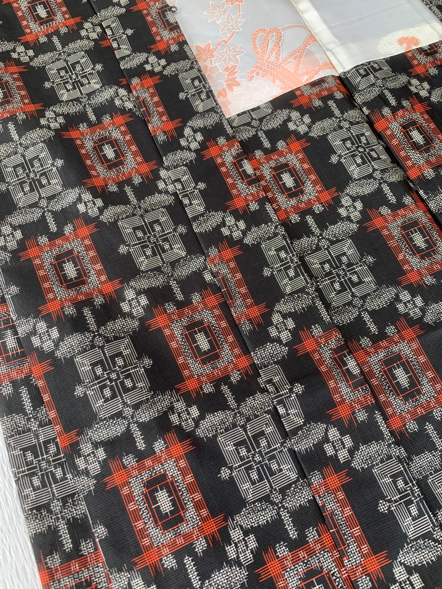 VINTAGE KAWAII HAORI "tsumugi, Haori, black-red, KAW113"