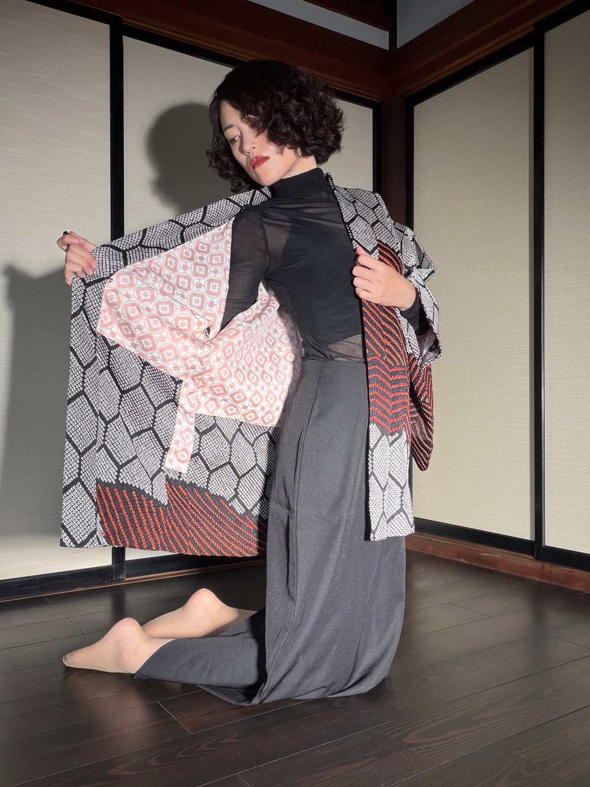 VINTAGE SHIBORI HAORI  "kikkou, SIB130"