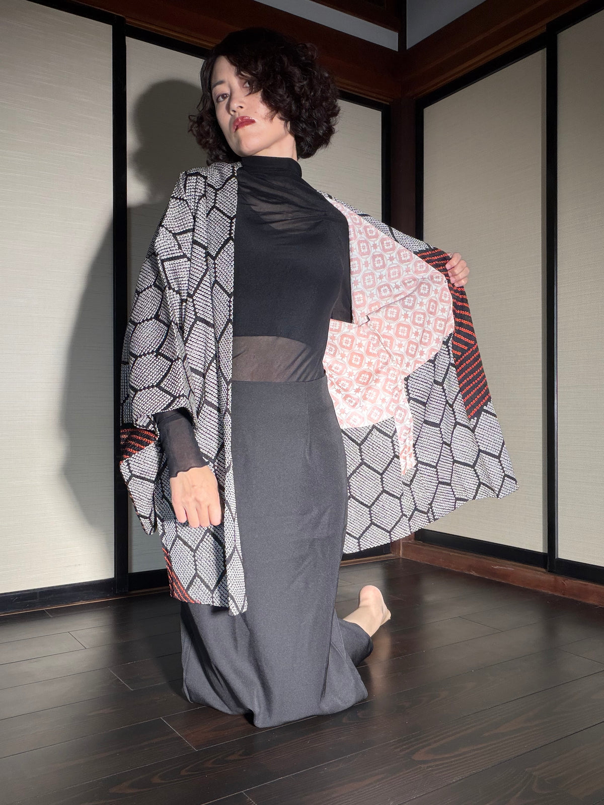 VINTAGE SHIBORI HAORI  "kikkou, SIB130"