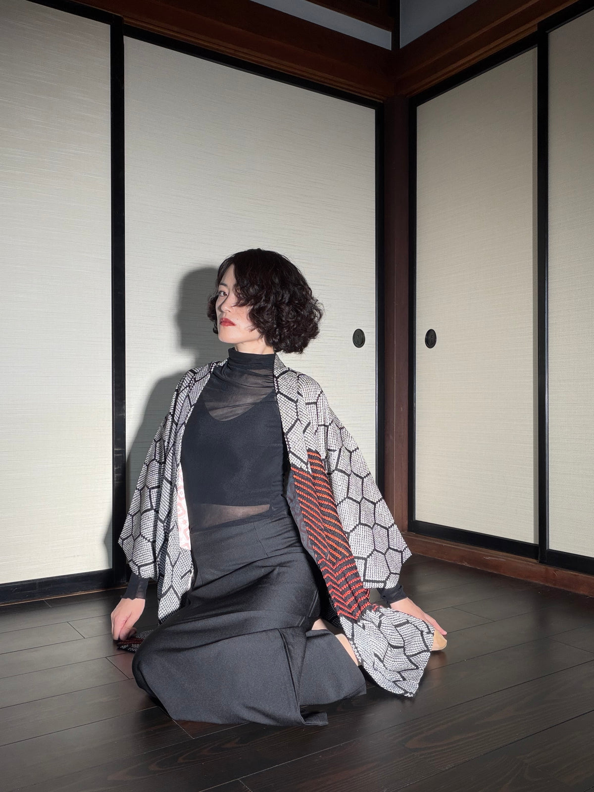 VINTAGE SHIBORI HAORI  "kikkou, SIB130"