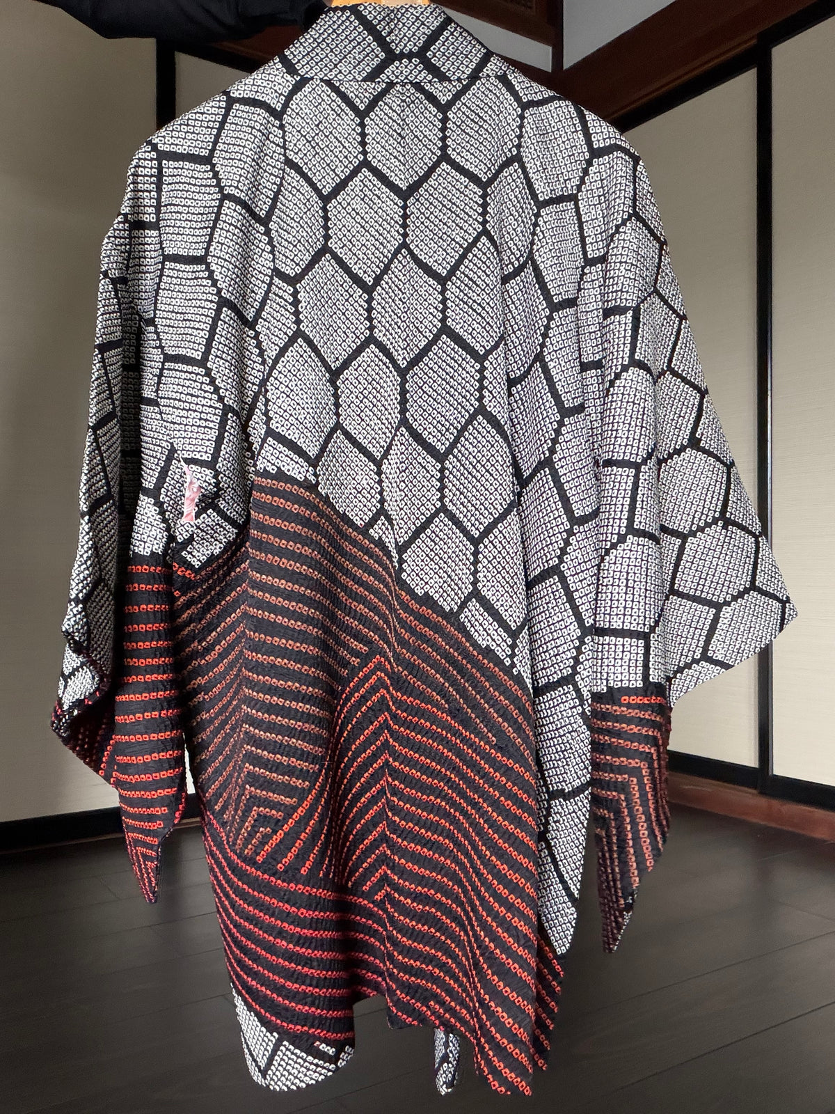 VINTAGE SHIBORI HAORI  "kikkou, SIB130"