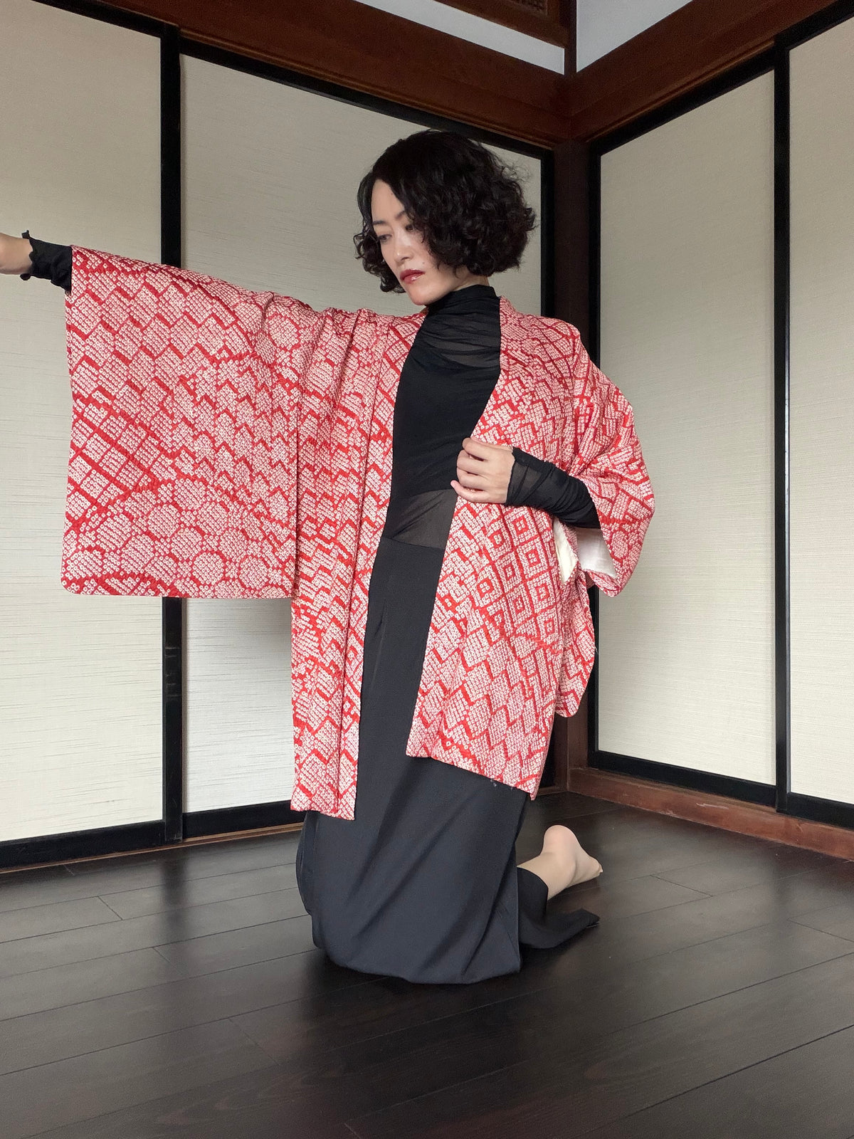 VINTAGE SHIBORI HAORI  "aka, SIB131"