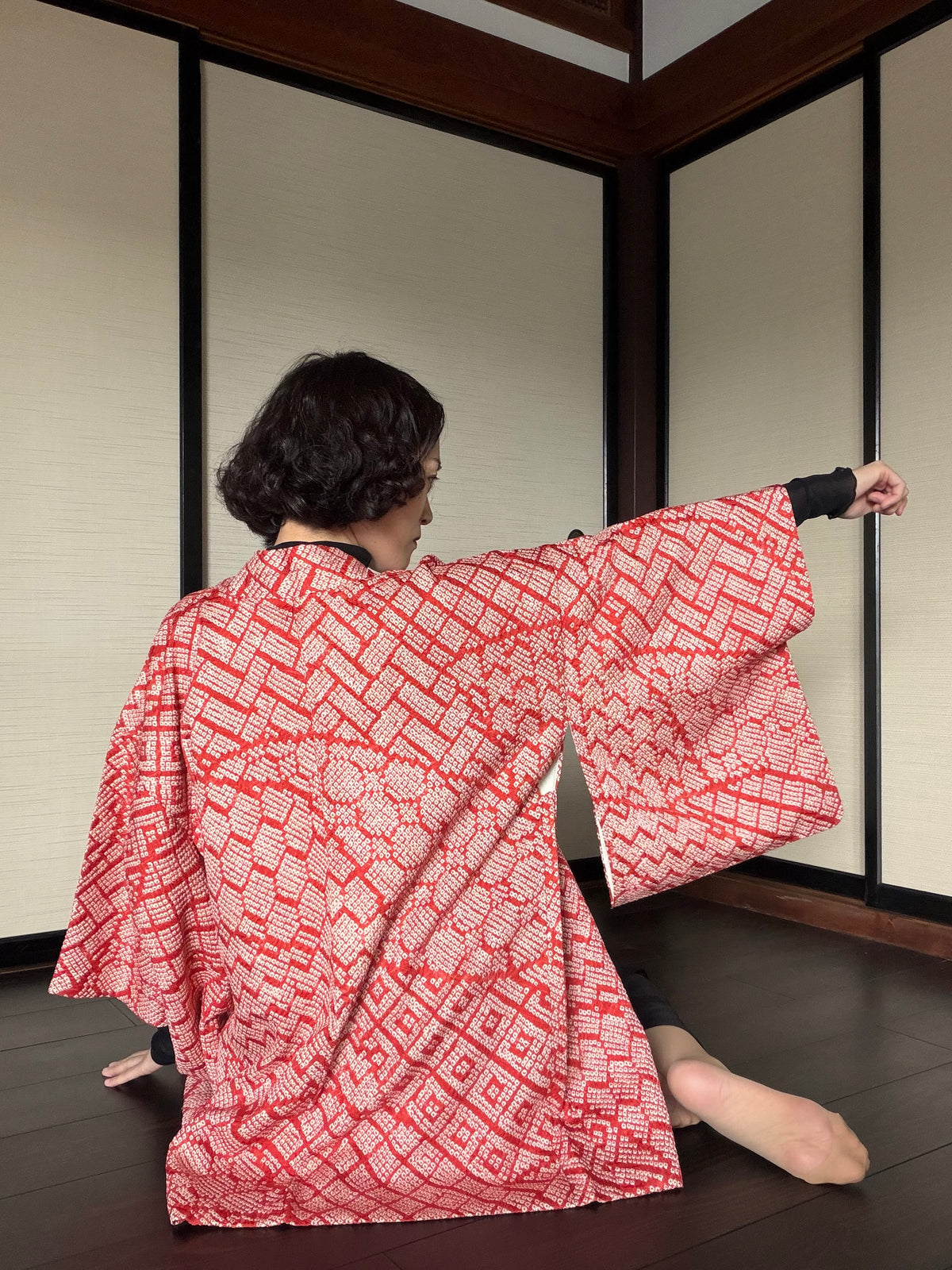 VINTAGE SHIBORI HAORI  "aka, SIB131"