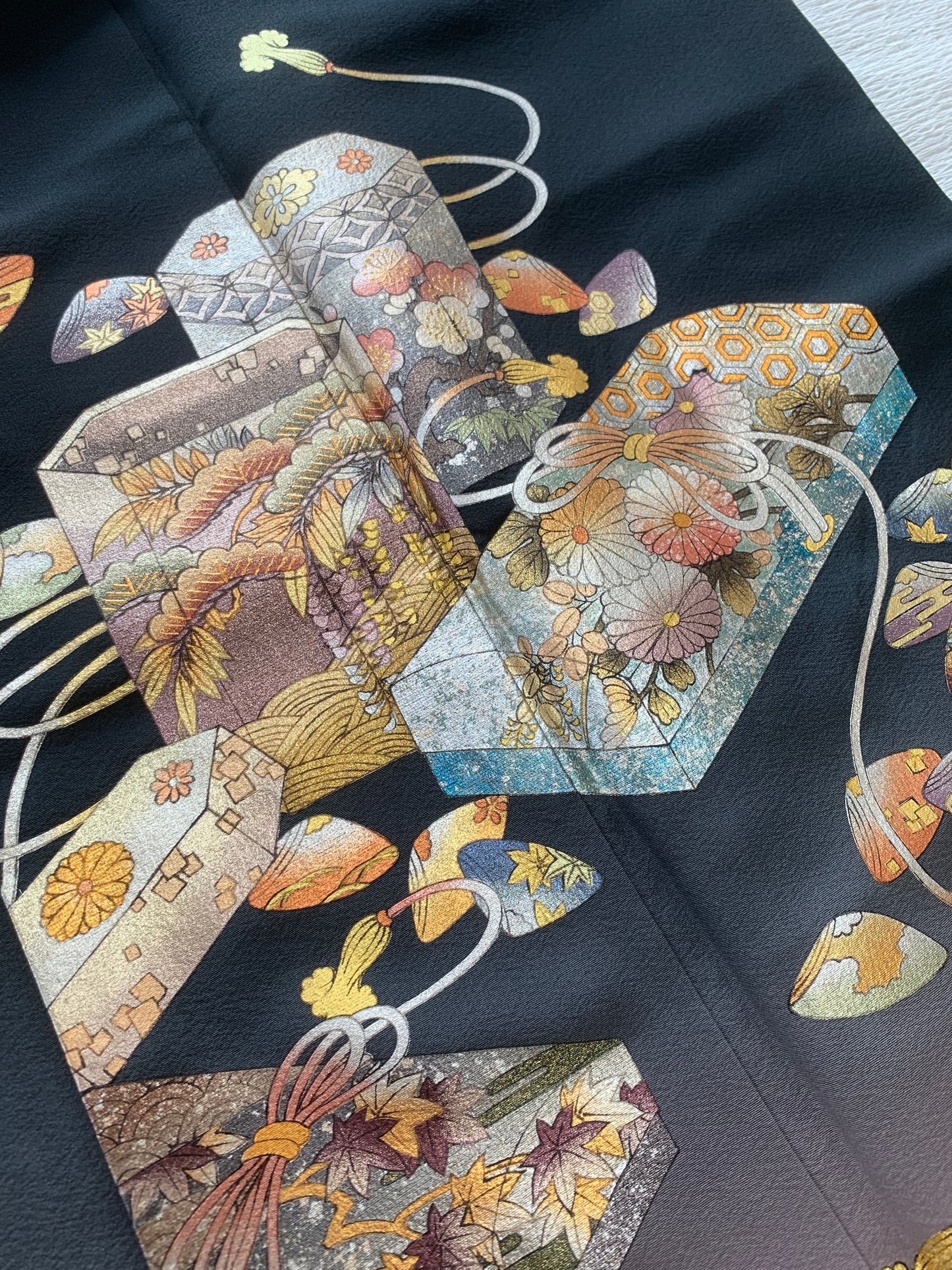 EDO-ZUMA SKIRT UPCYCLED FROM JAPANESE KIMONO "EDO058"